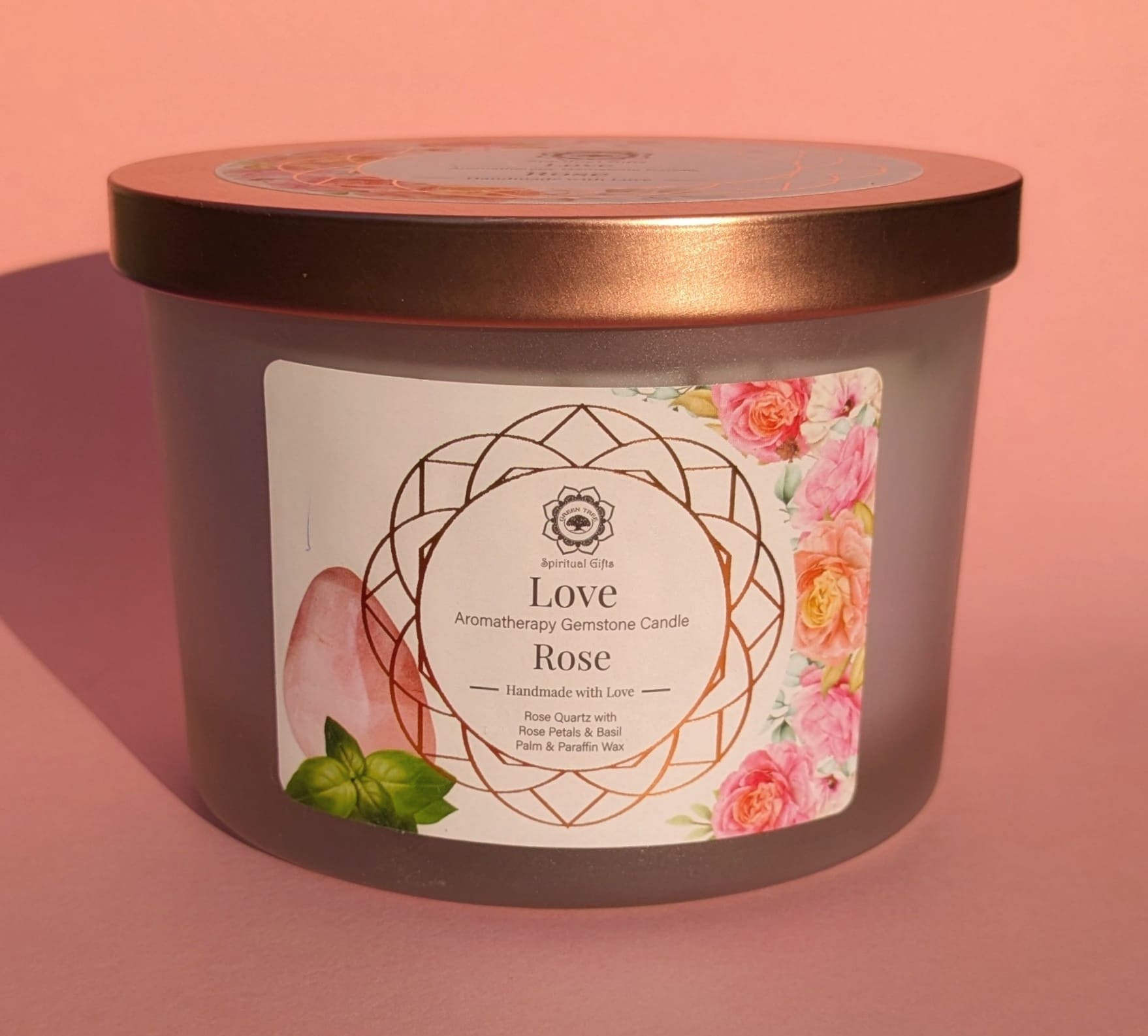 256g de douceur grâce à la pierre de Quartz Rose et senteur Rose