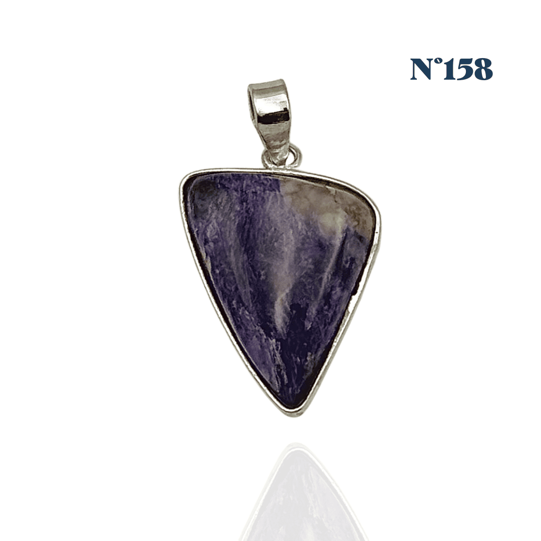 Pendentif en Charoïte – Transformation et Sagesse Intérieure