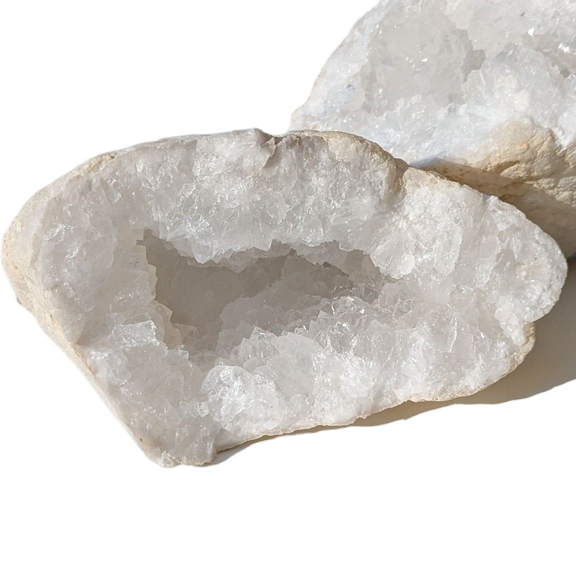 Jolie géode en pierre cristal de roche