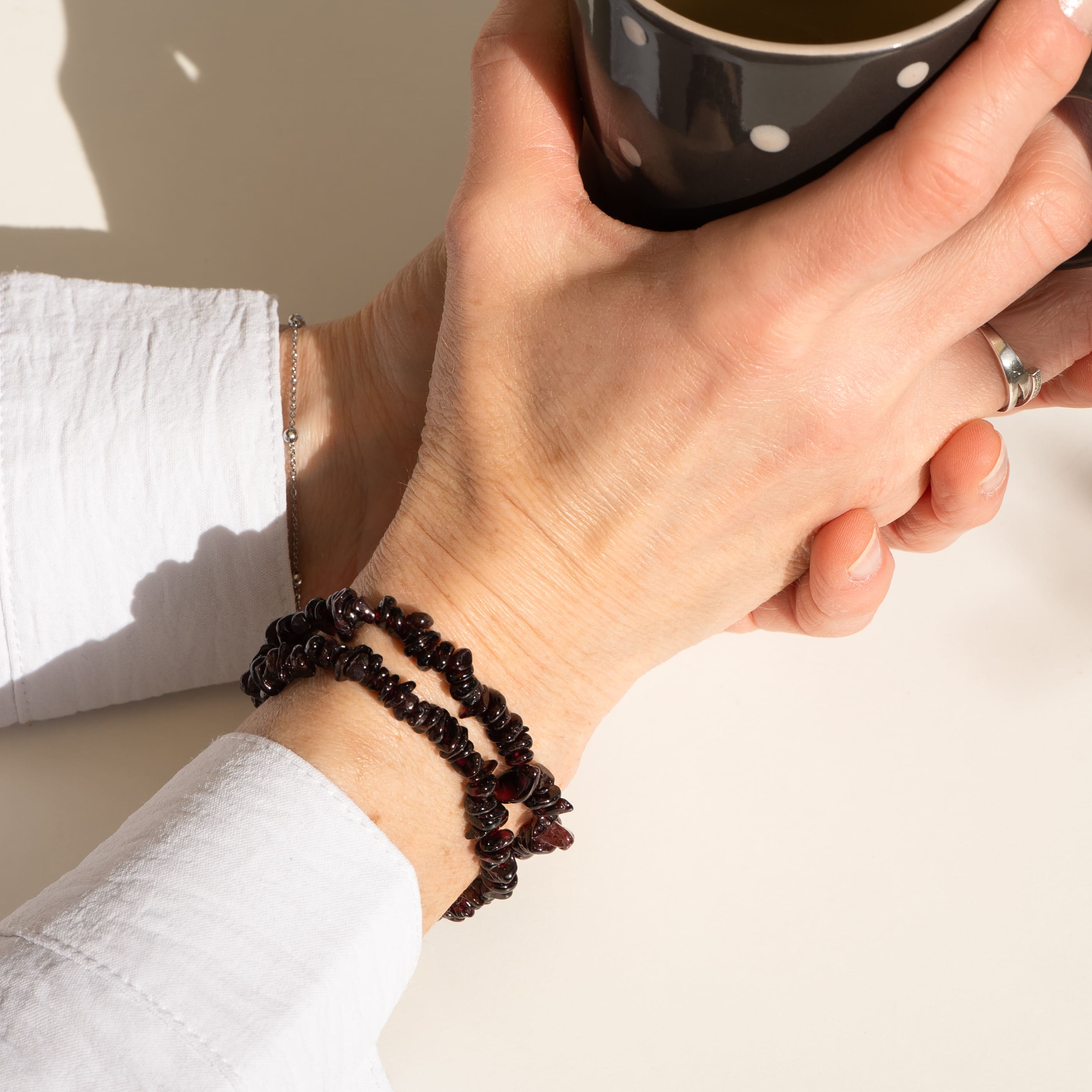 Bracelet porter grenat baroque