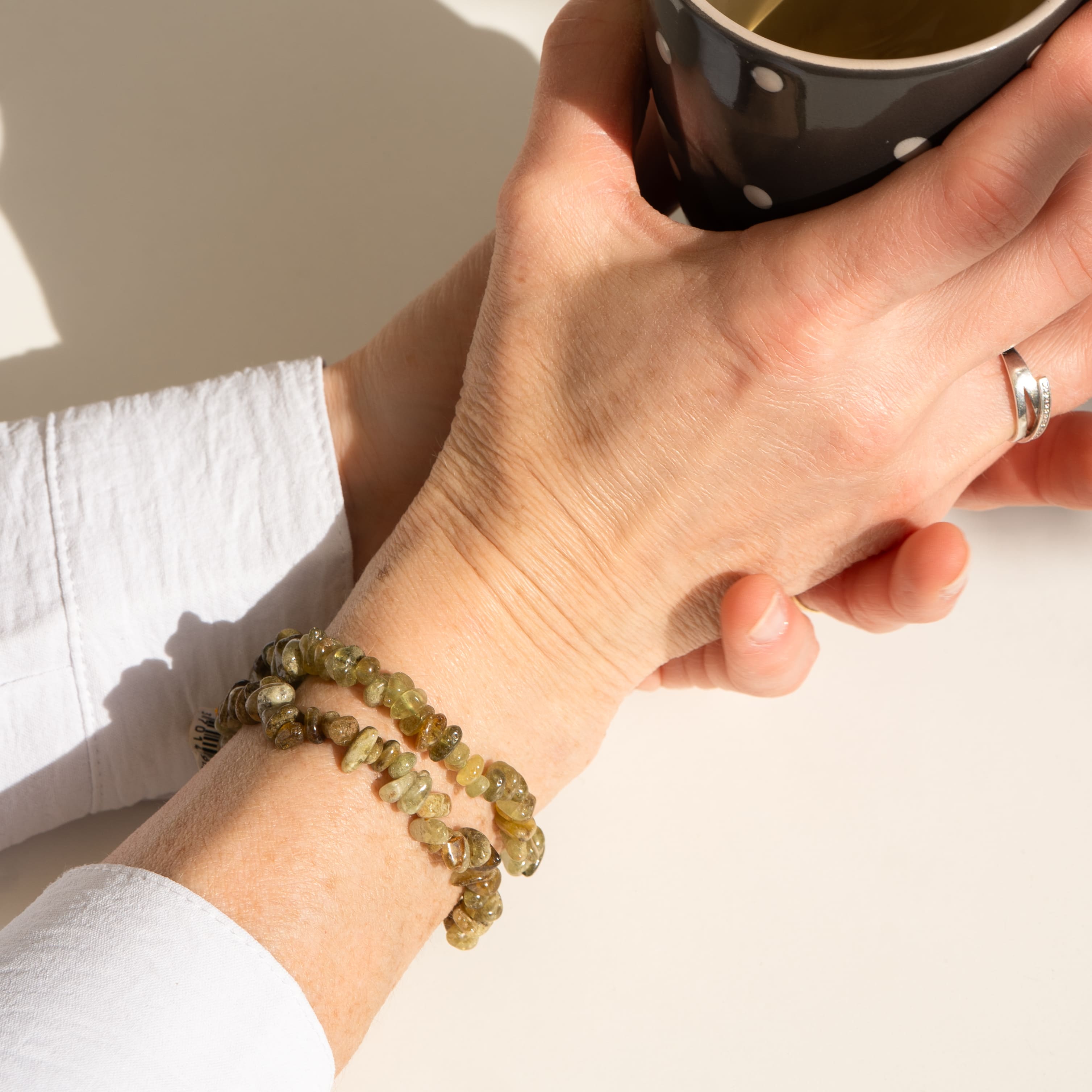 Bracelet porter grenat grossulaire baroque