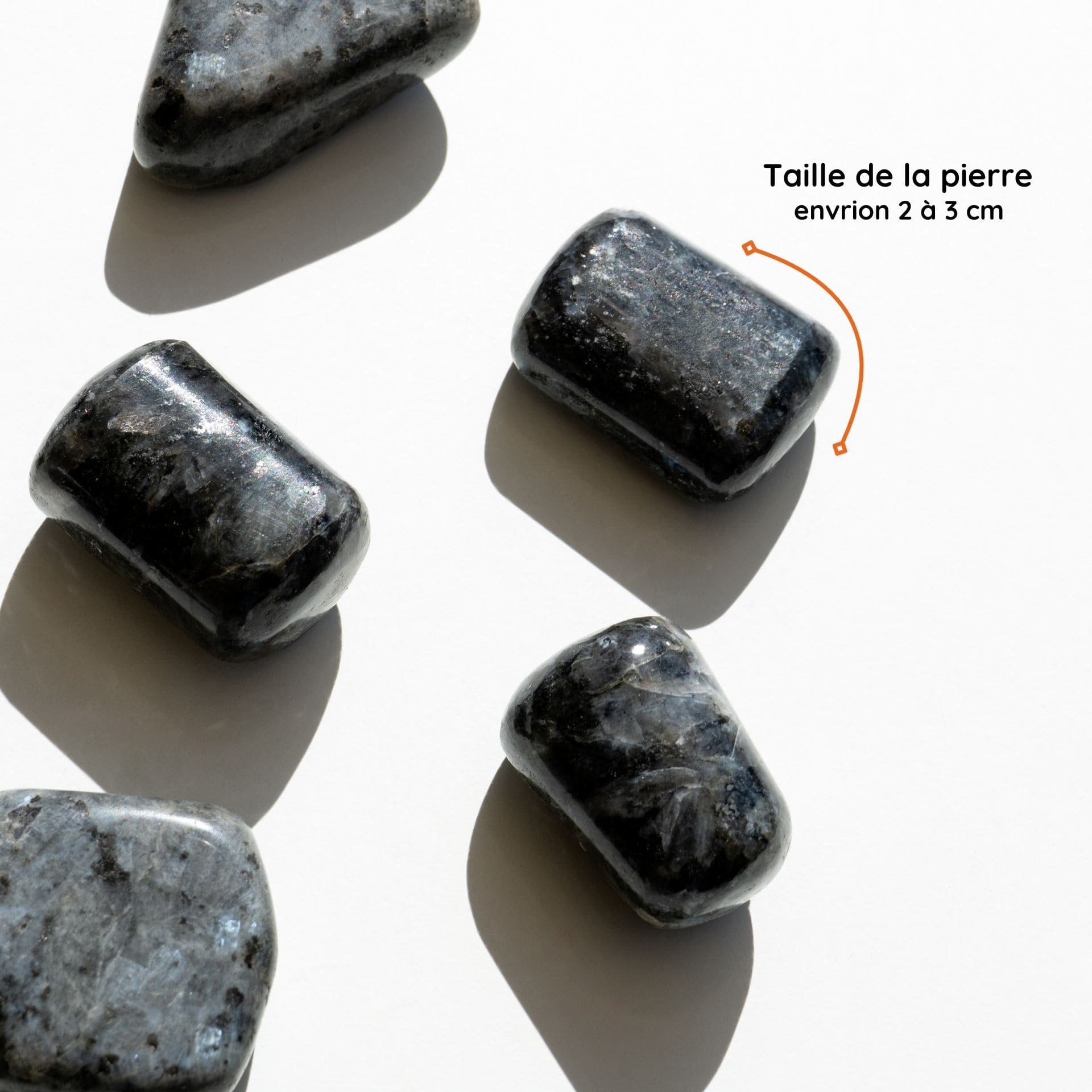 Larvikite taille