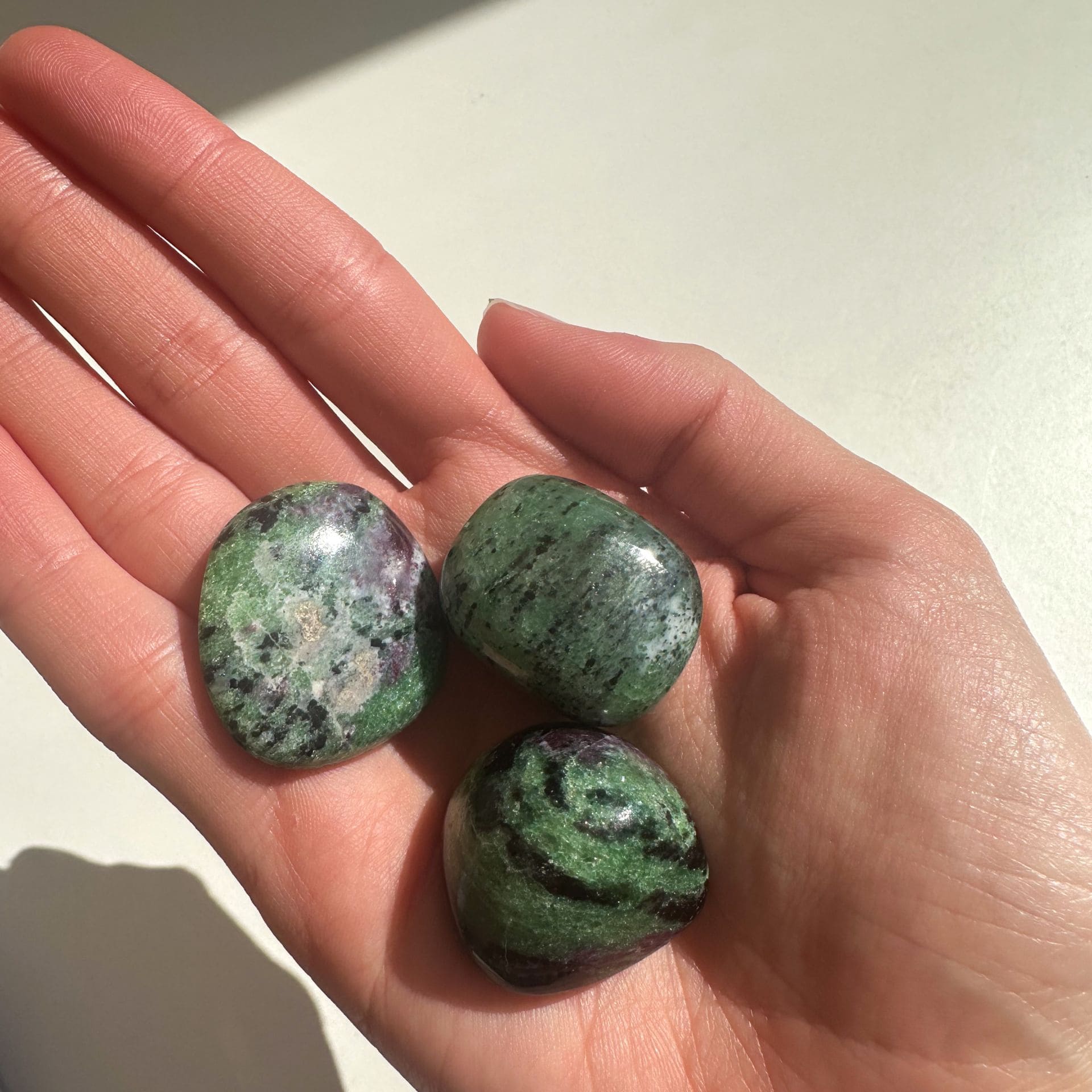 Rubis Zoisite mains M
