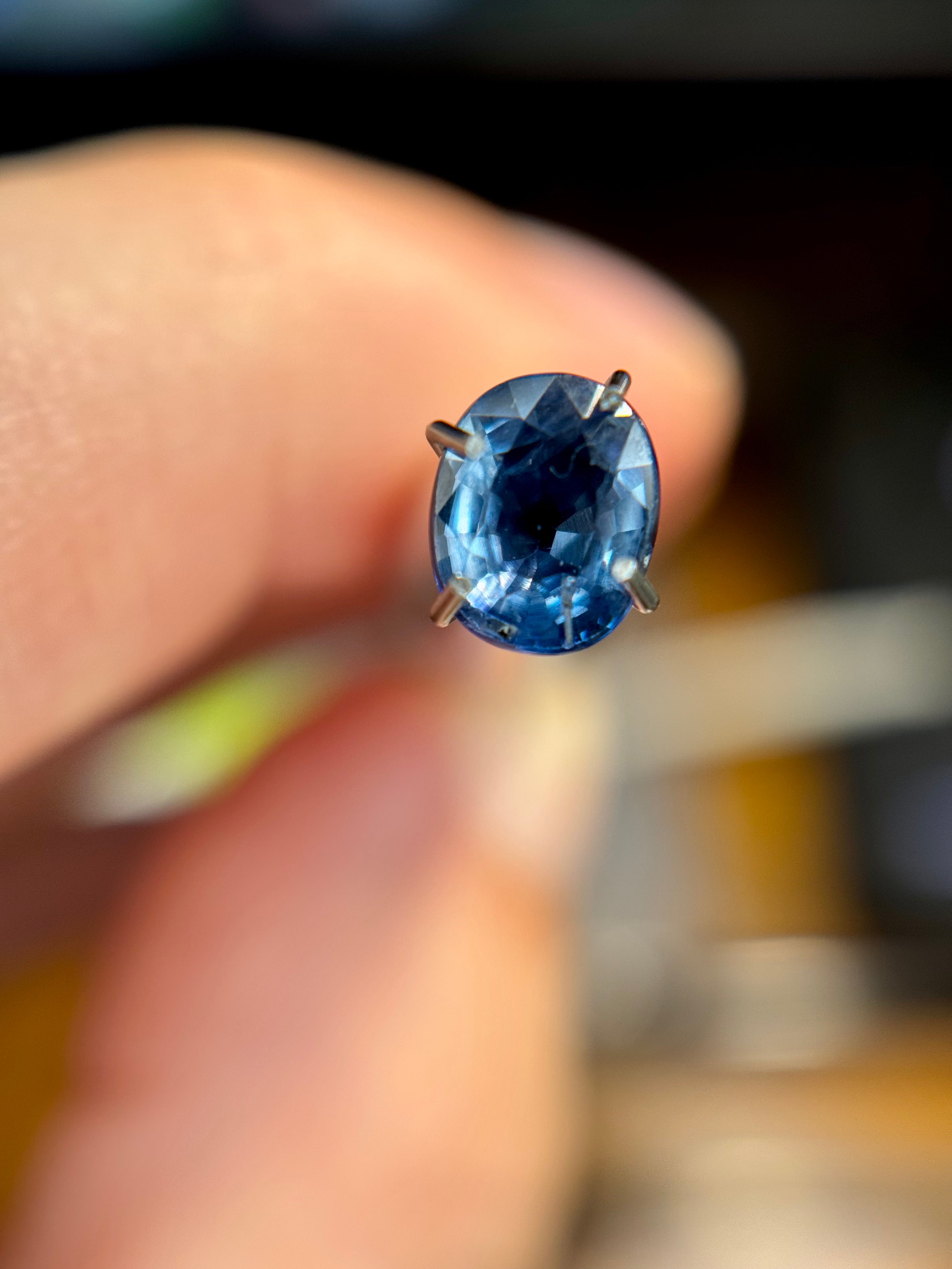 Saphir bleu 0,91 carat