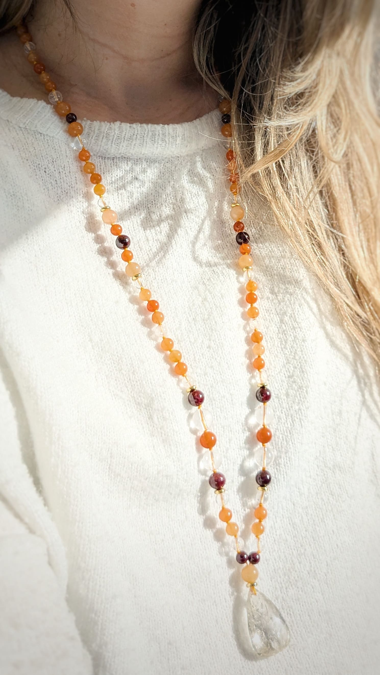 Collier mala "J’OSE" — Aventurine orange, Grenat & Cristal de roche