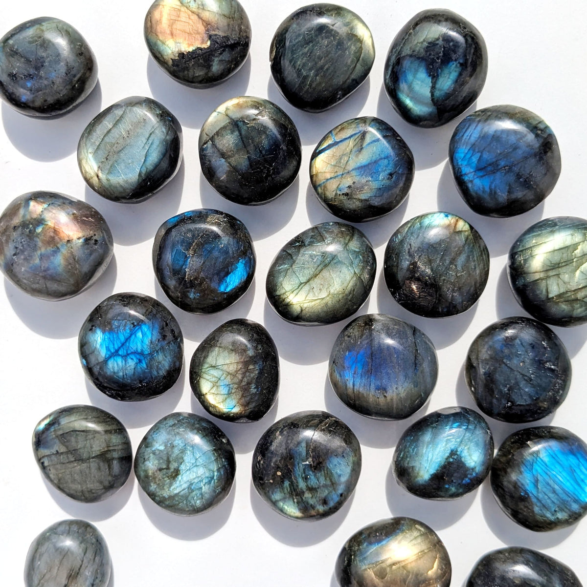 Pierre Roulée Labradorite – Protection et Intuition
