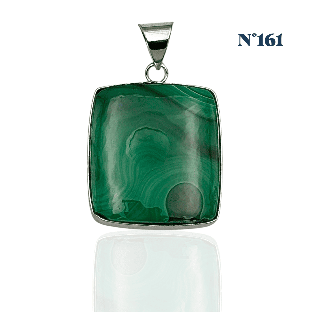 Pendentif en Malachite – Protection et Transformation
