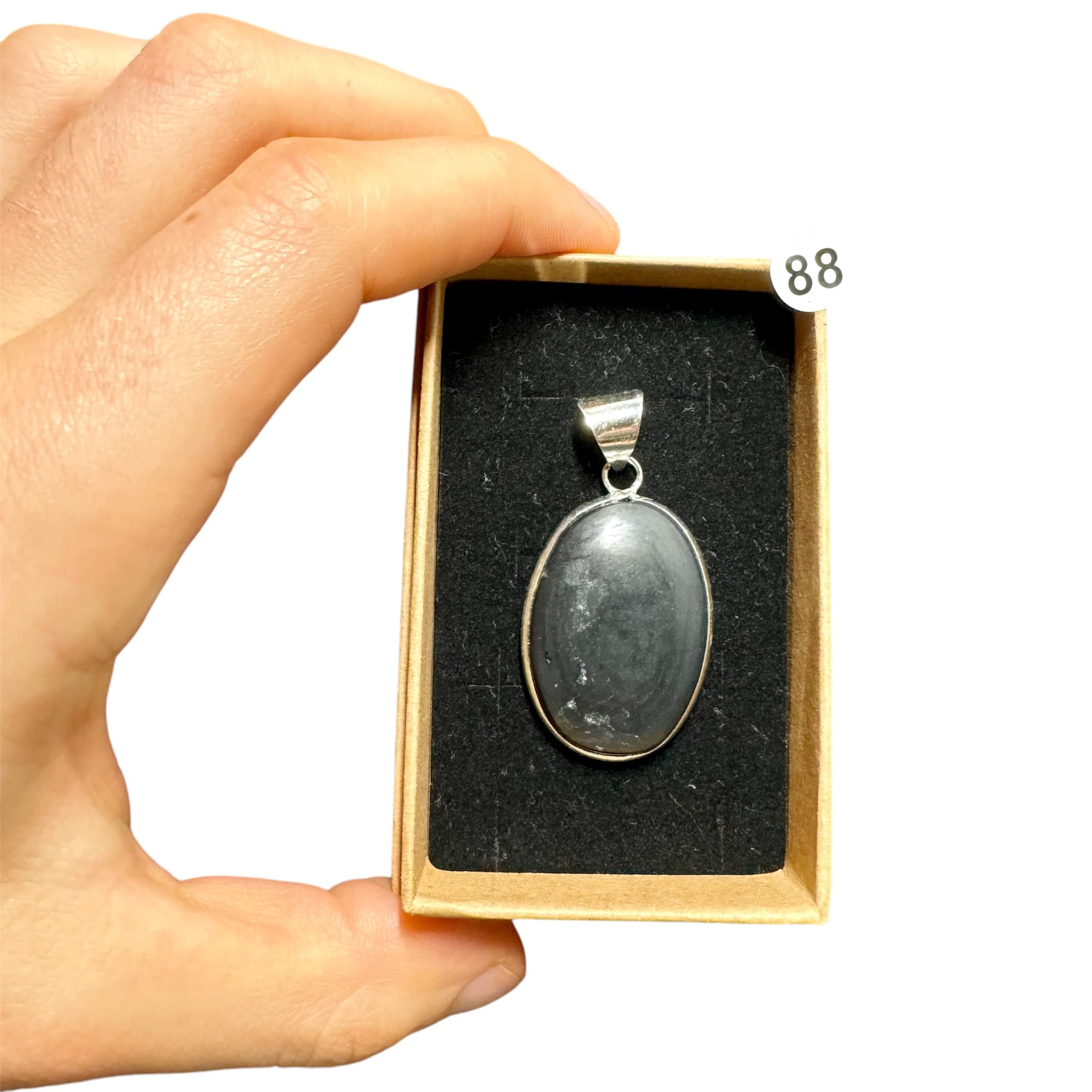 Pendentif en Shungite – Protection et Purification Énergétique