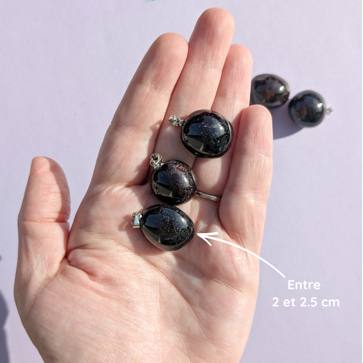 Pendentif en Grenat Roulée – Passion et Vitalité