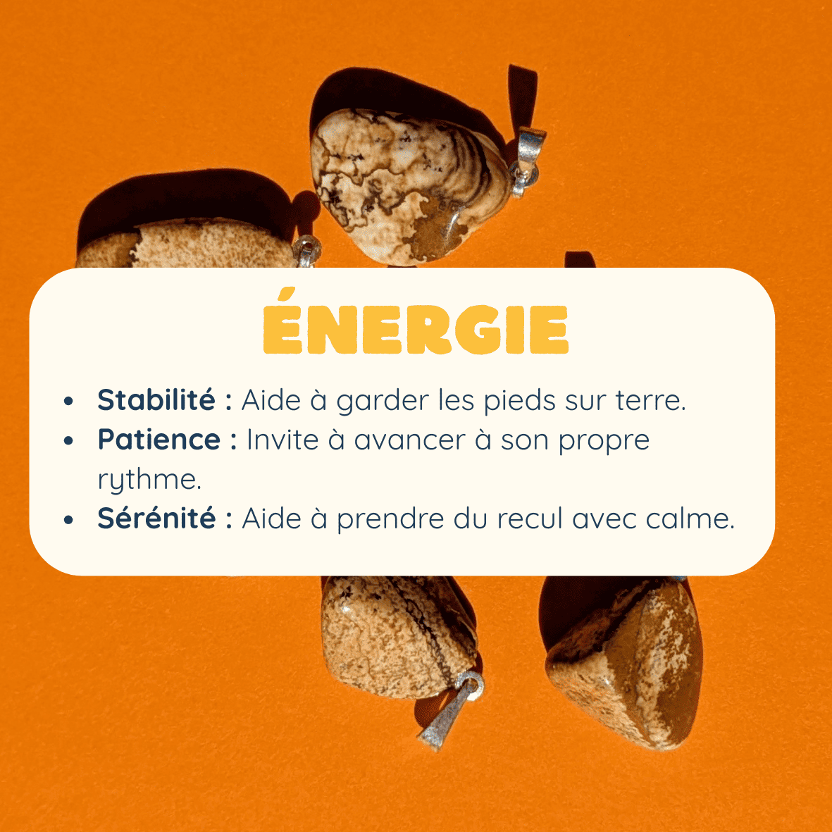 Pendentif en Jaspe Paysage Roulée – Stabilité et Créativité