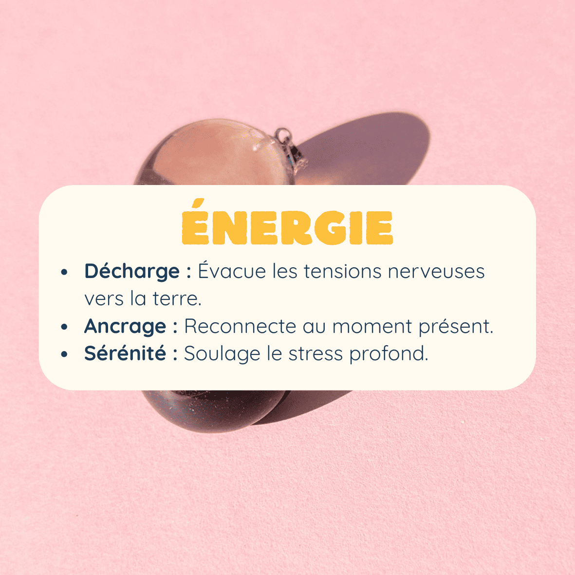 Pendentif en Cristal de Roche Fumé – Ancrage et Clarté Intérieure