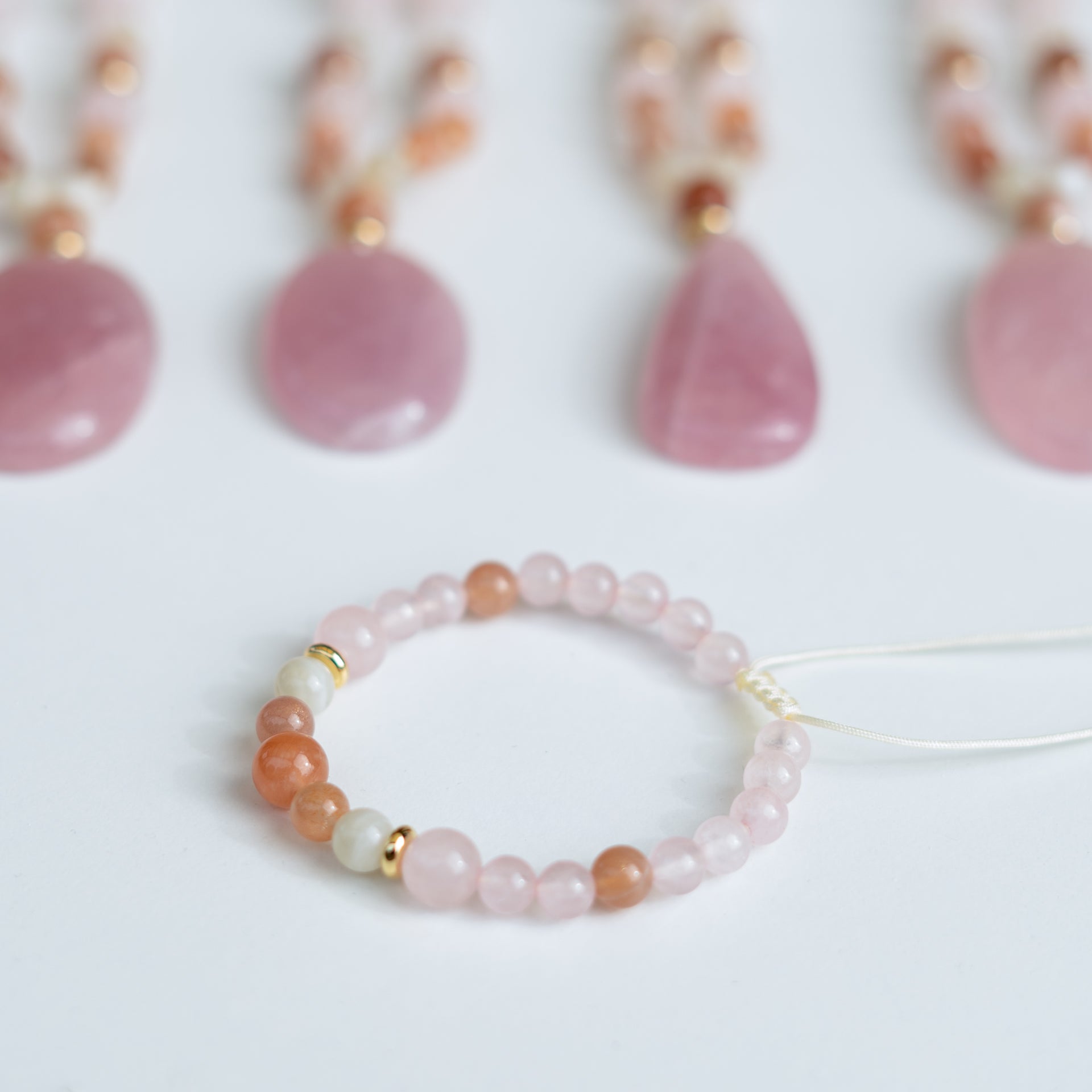 Collier mala "JE CÉLÈBRE" - Quartz rose et Pierre de lune