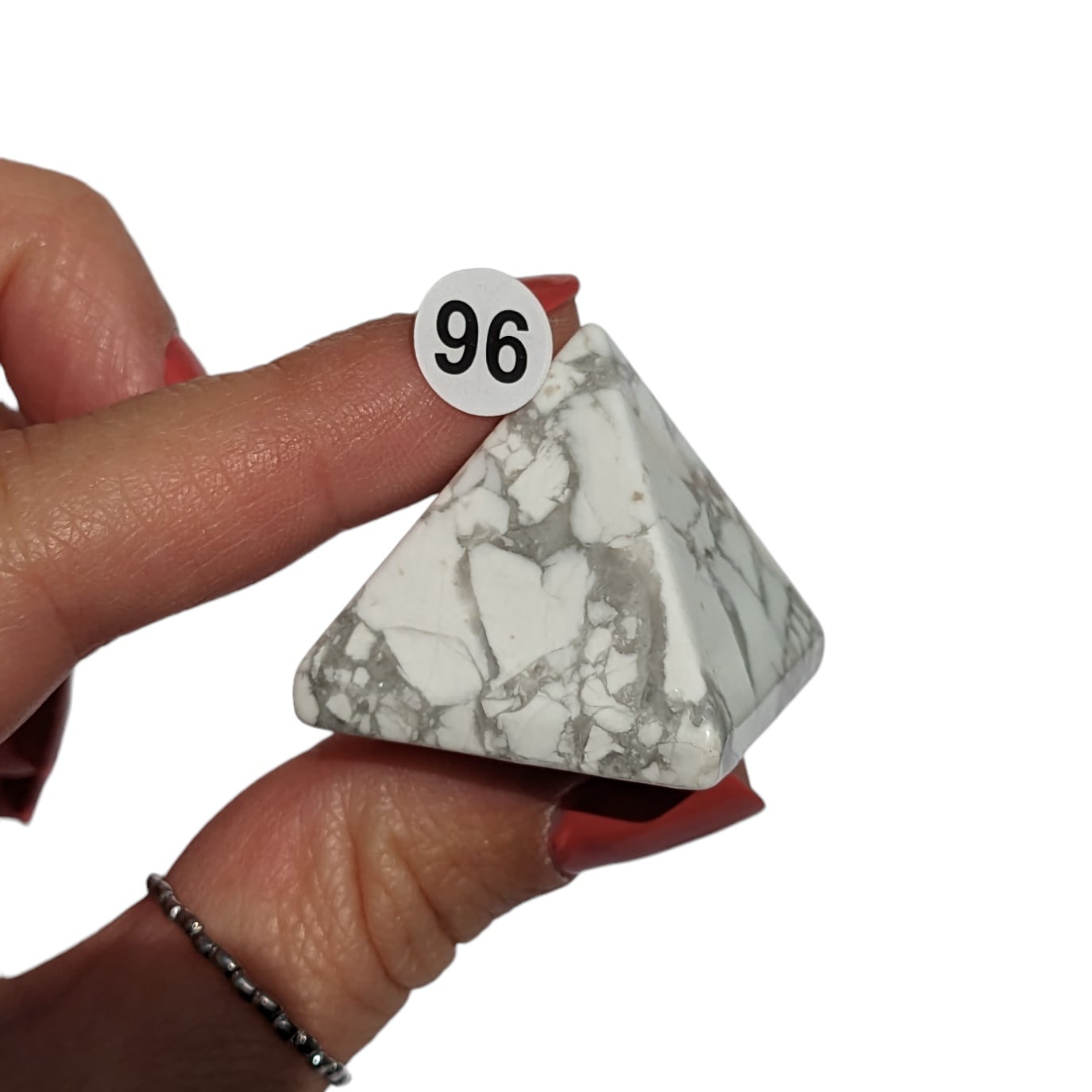 Pyramide Howlite