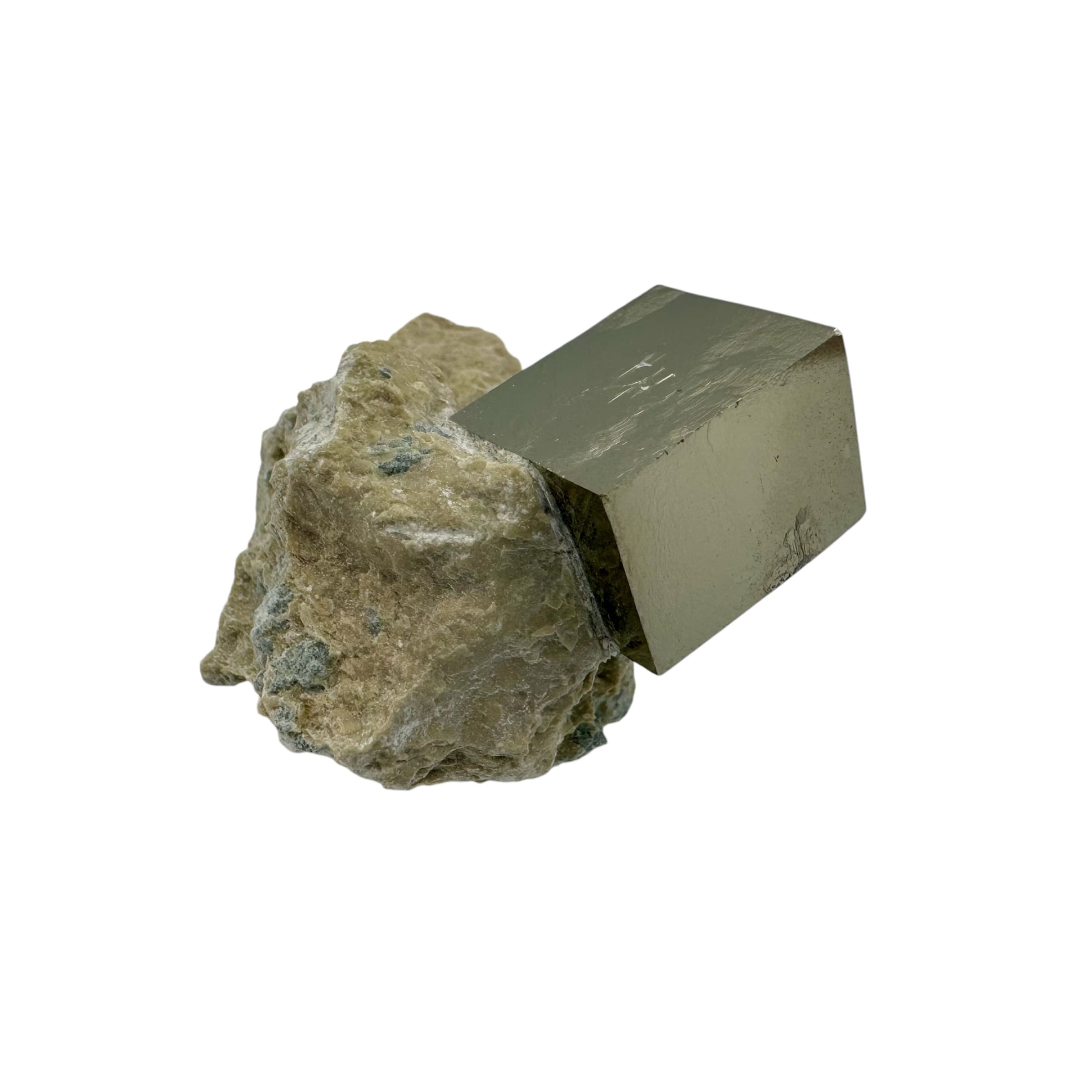 Pyrite Cube sur Matrice – Énergie et Structure Naturelle
