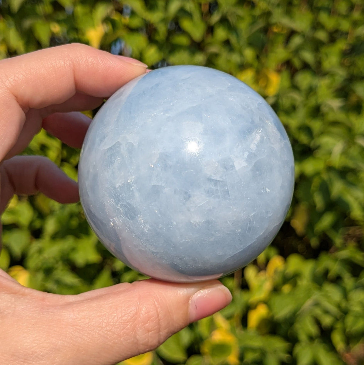 Sphère calcite bleue