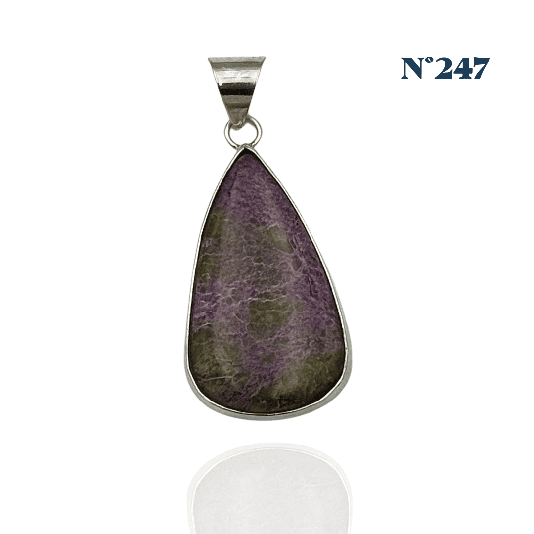 Pendentif en Stichtite sur Serpentine – Guérison et Éveil Spirituel