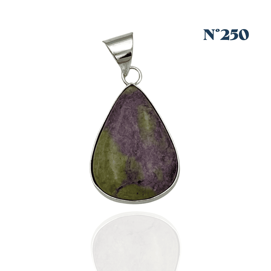 Pendentif en Stichtite sur Serpentine – Guérison et Éveil Spirituel