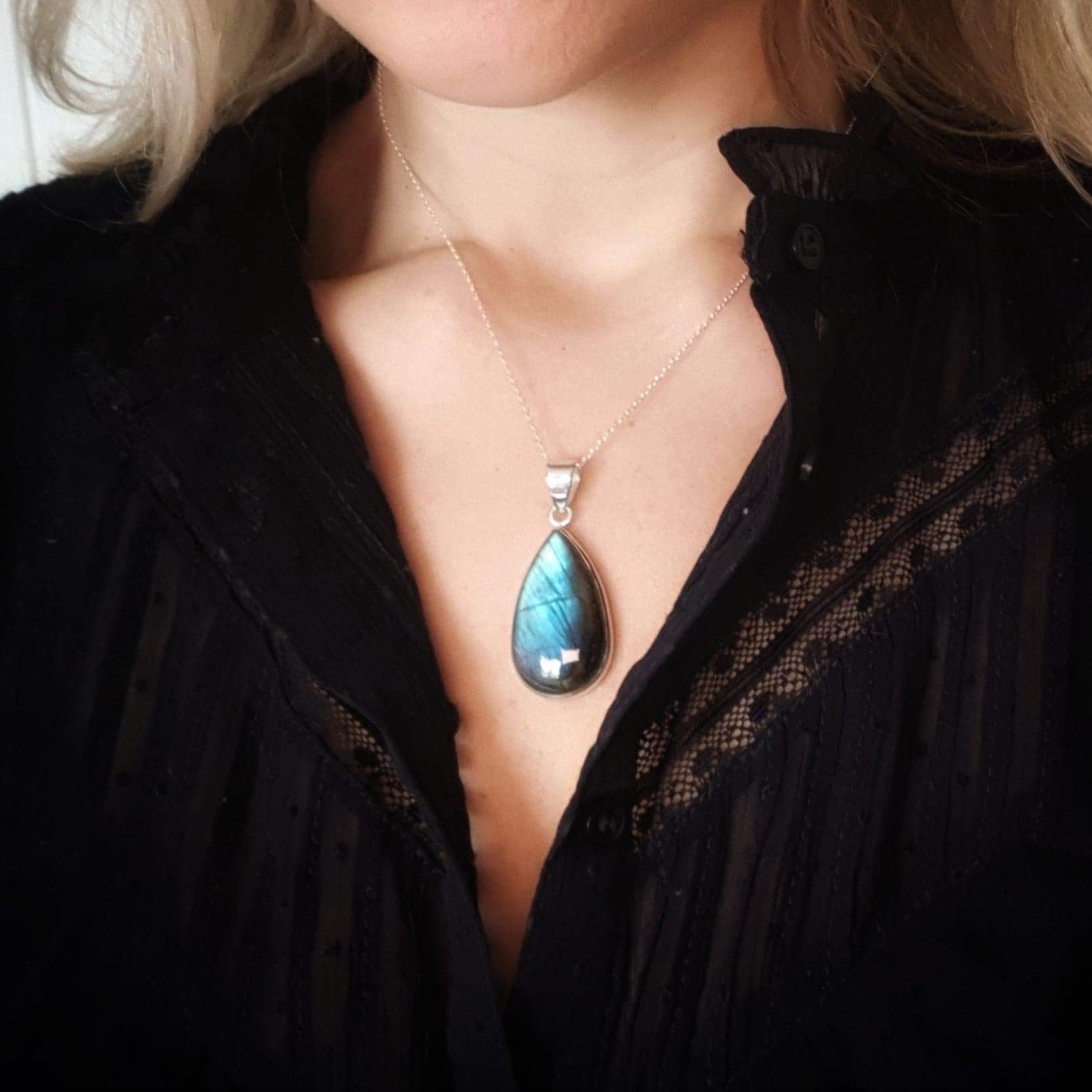collier argent labradorite