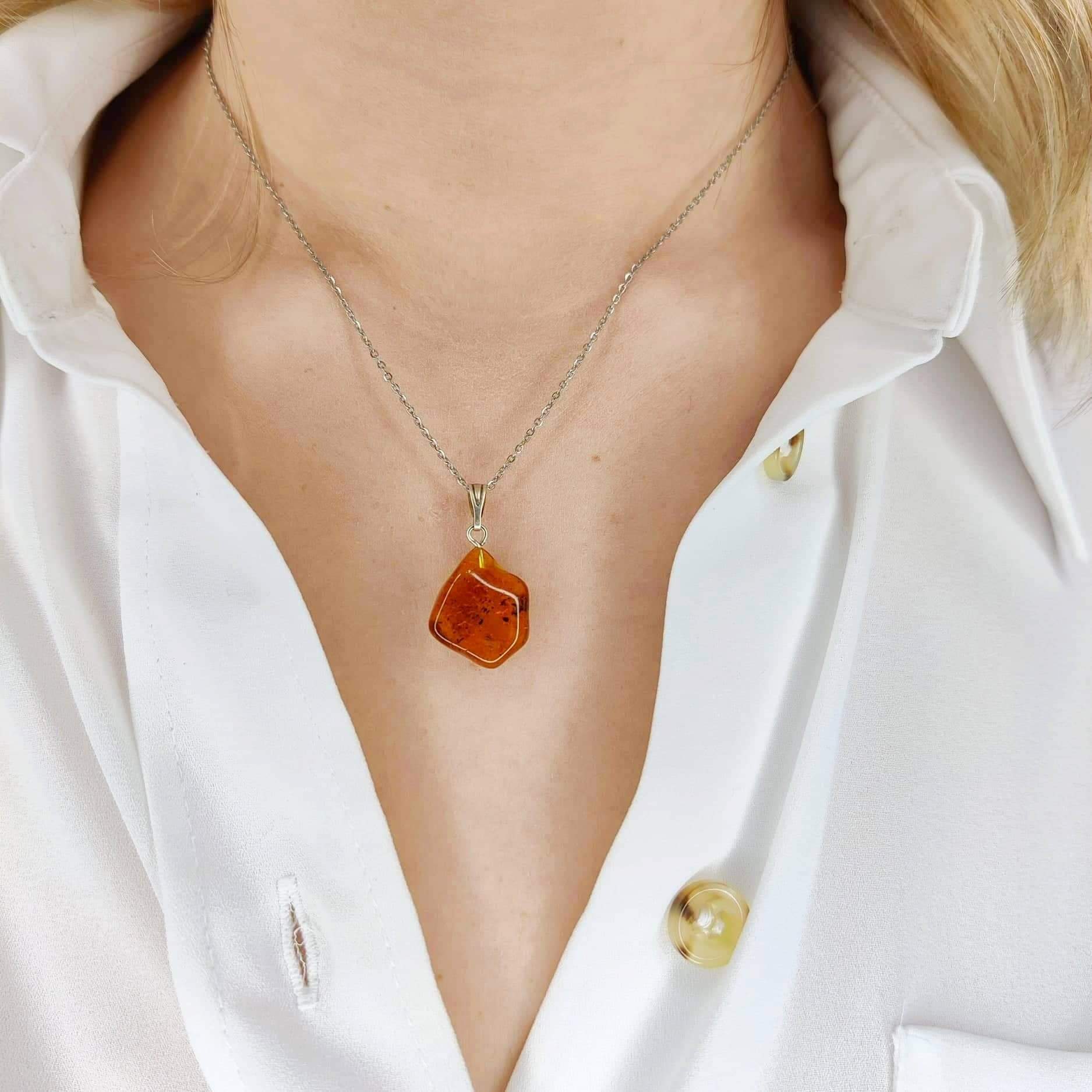 collier femme pierre ambre