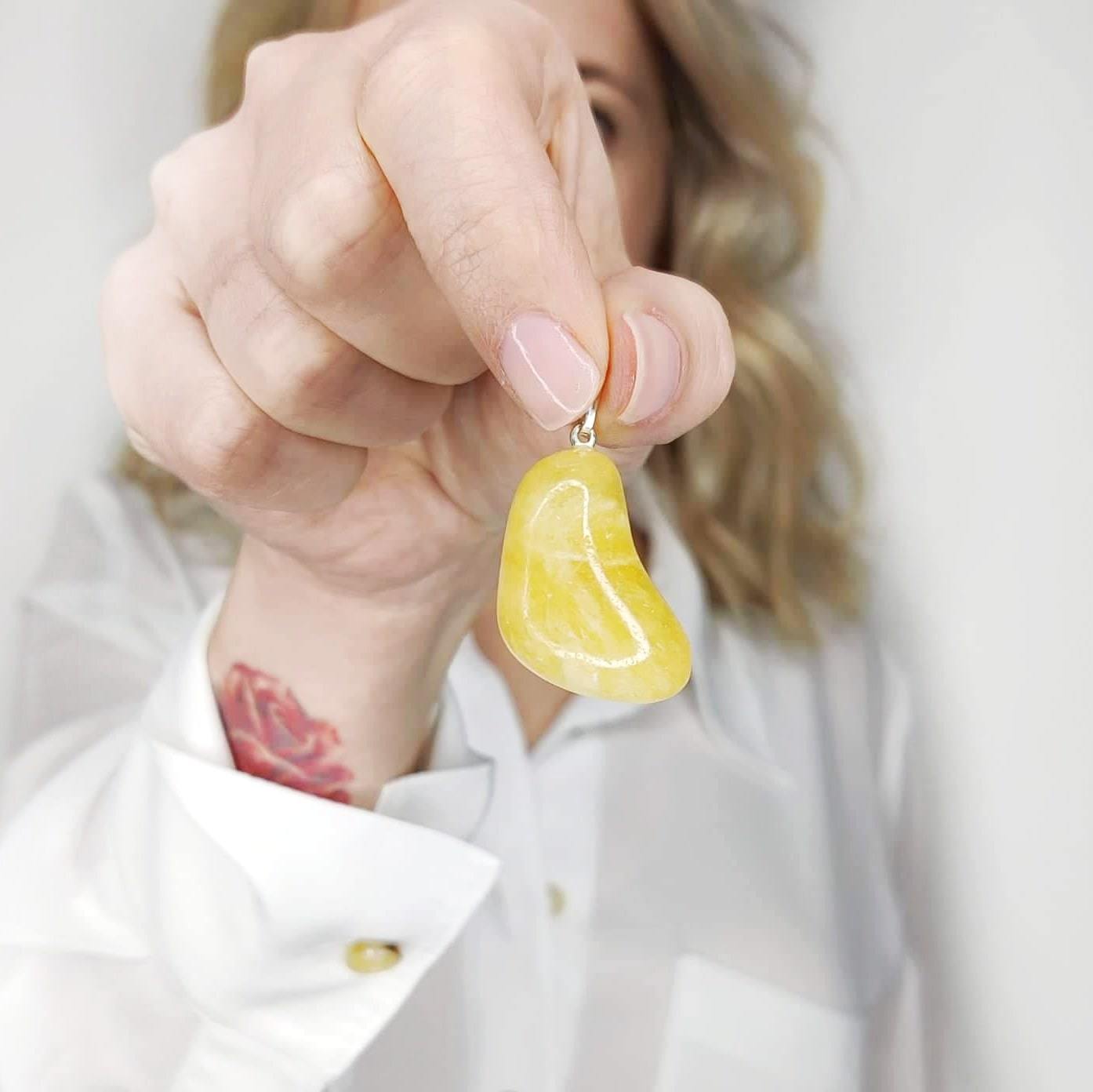 collier pierre calcite