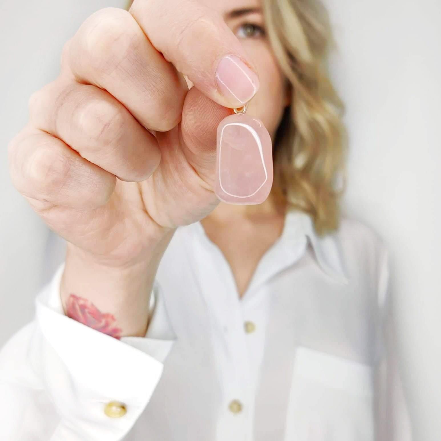 collier pierre quartz rose