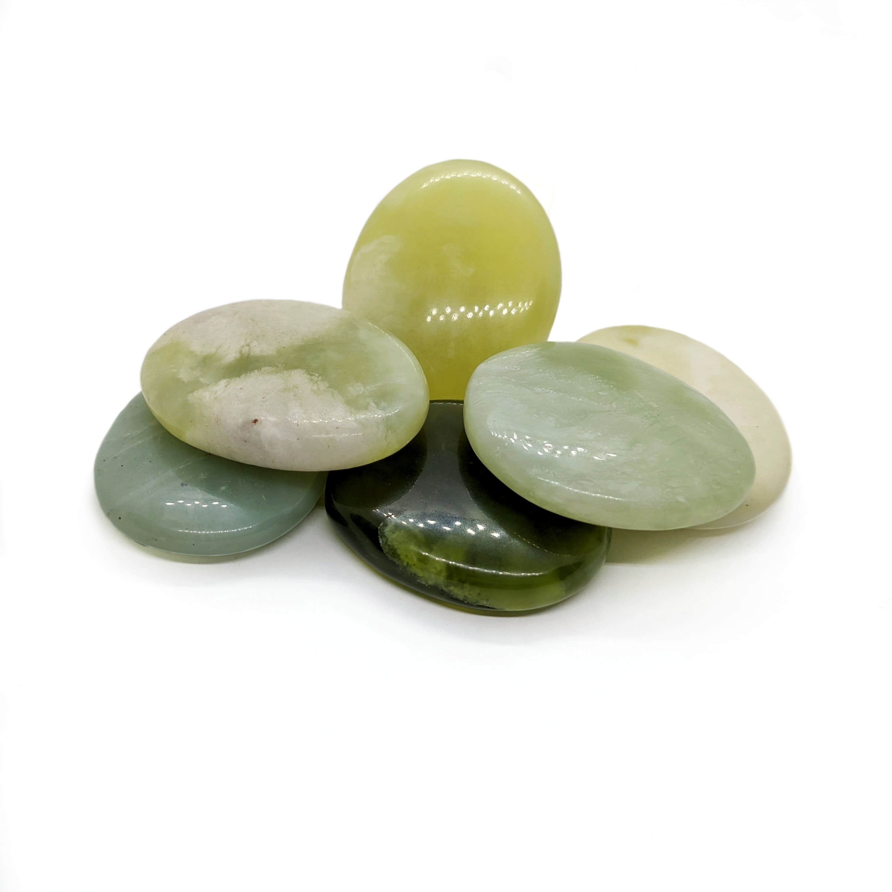 galet en jade naturelle