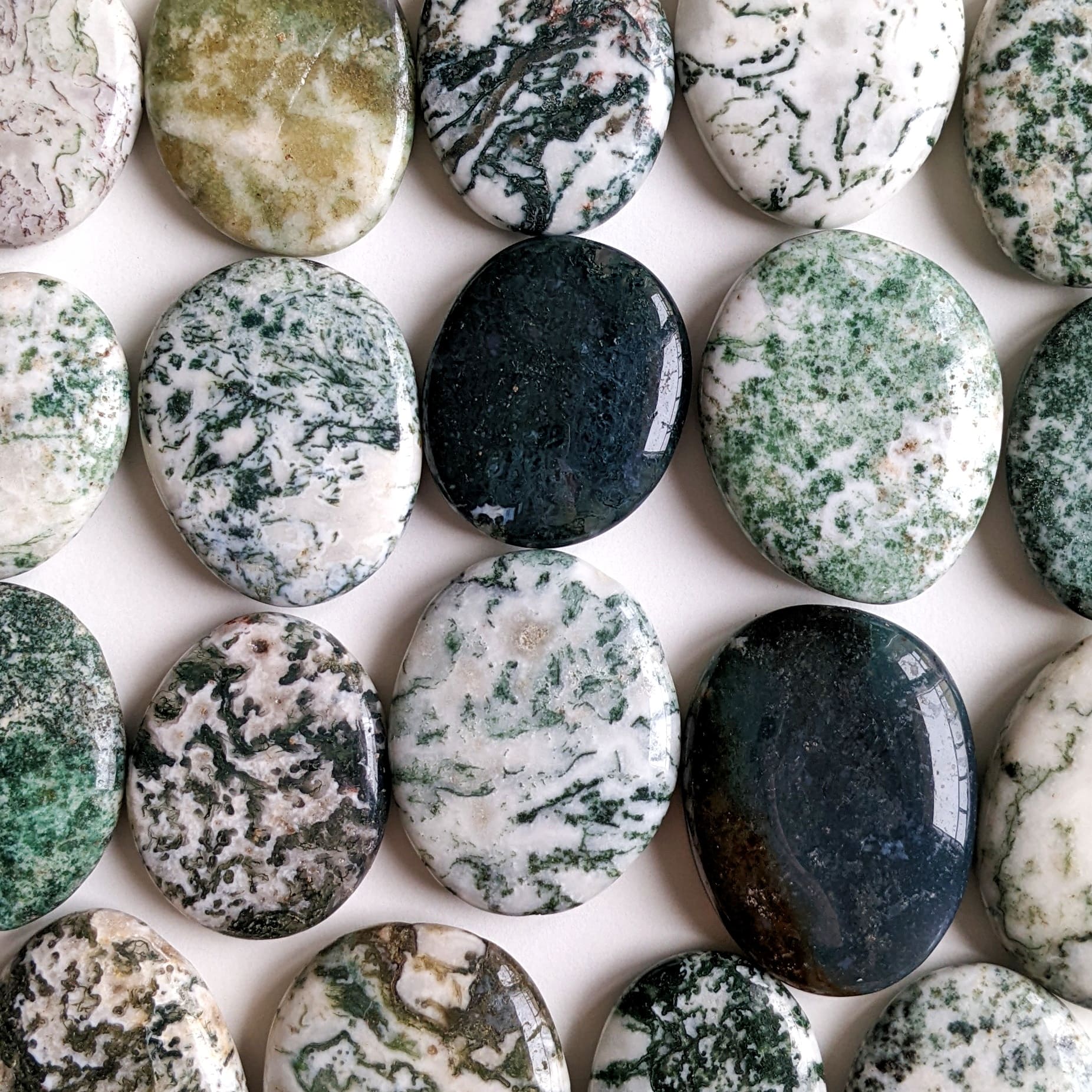 galets agate mousse naturels