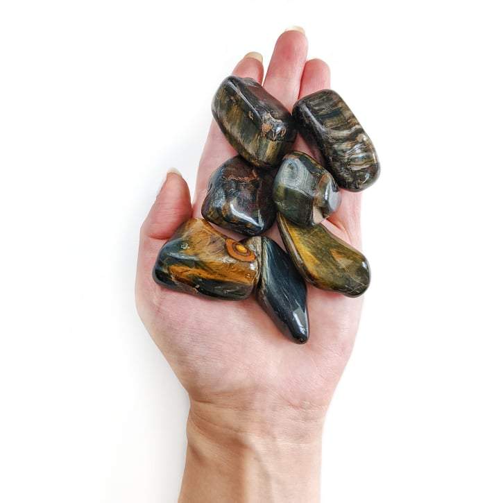 oeil de faucon pierre roulée