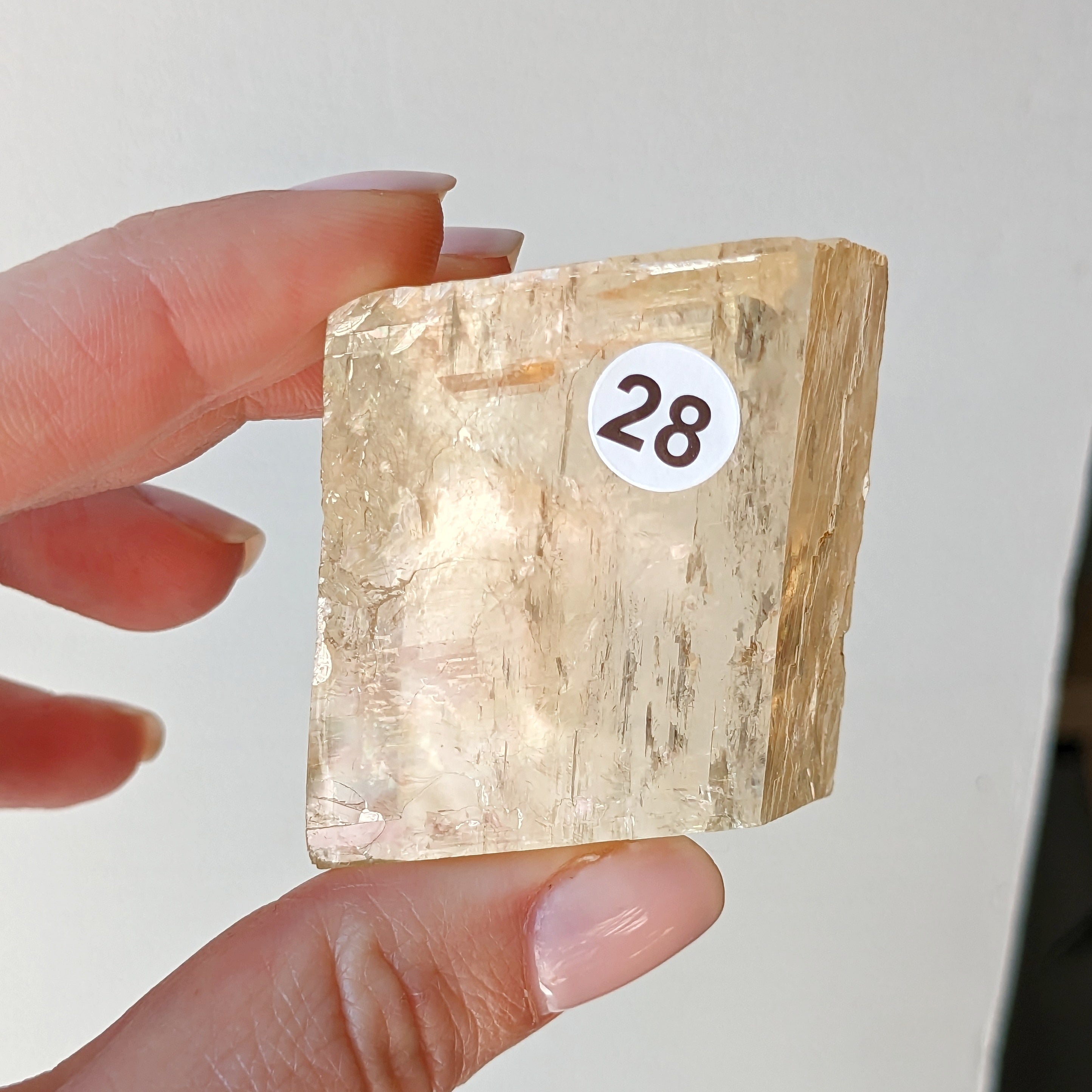 Calcite Optique Miel – Clarté et Énergie Positive