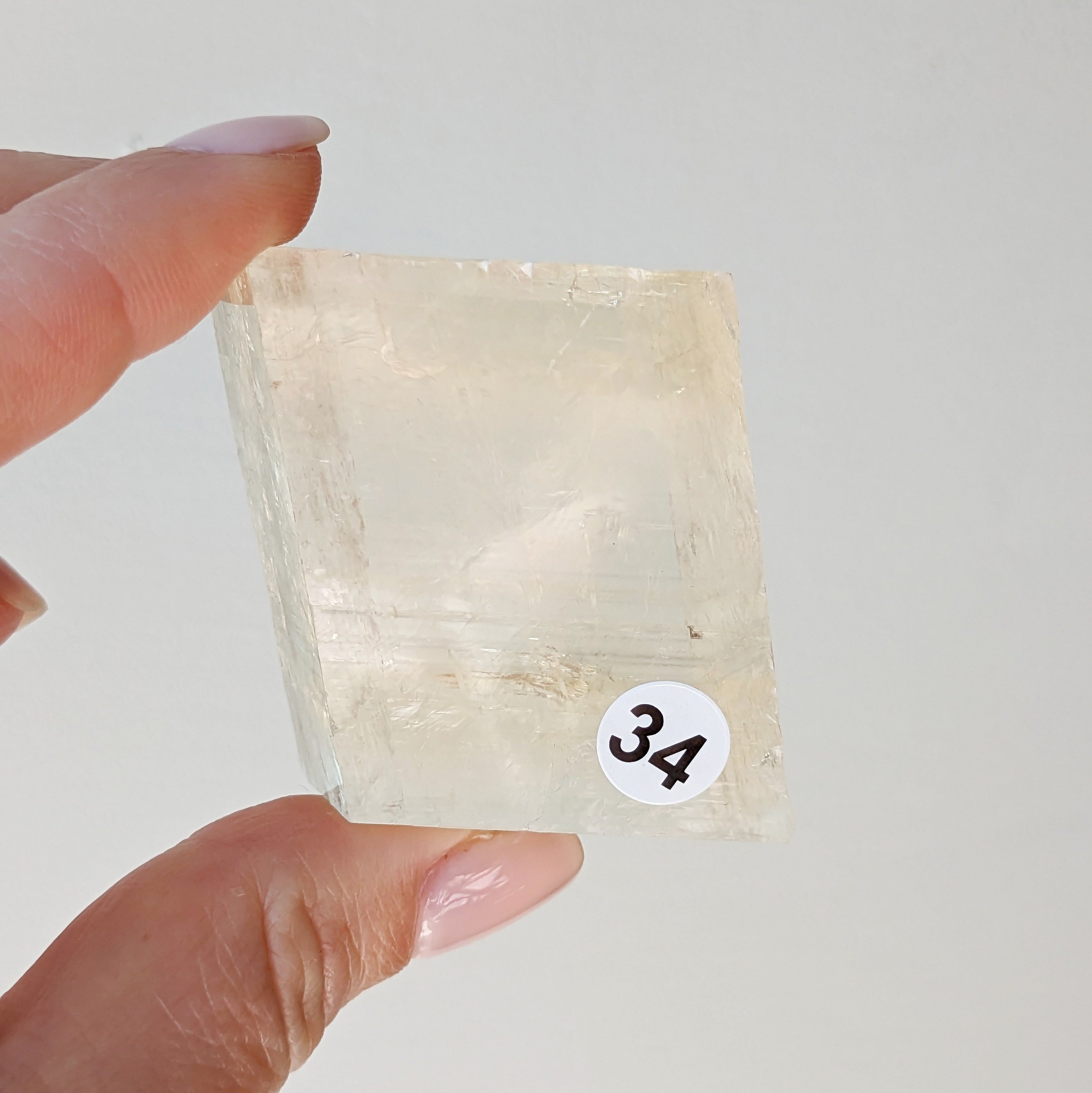 Calcite Optique Miel – Clarté et Énergie Positive