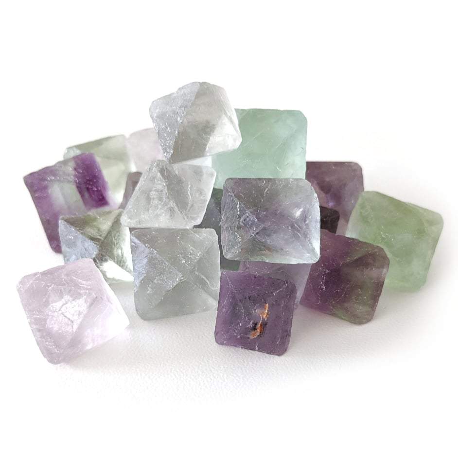 Fluorine brute octaèdre