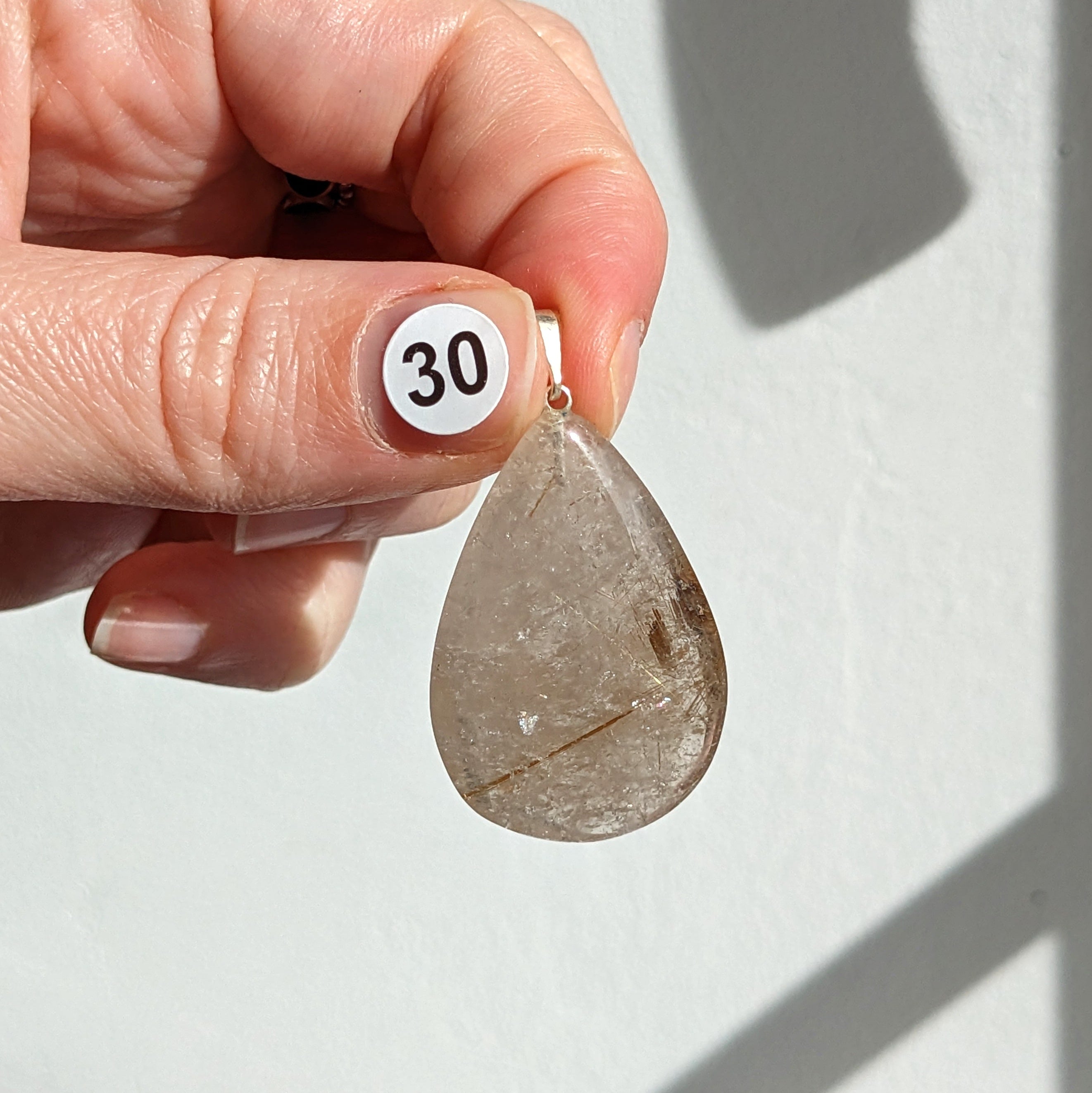 Pendentif en Quartz Rutile – Énergie et Clarté Intérieure