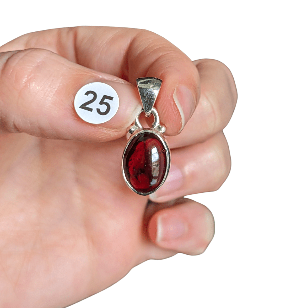 pendentif pierre grenat et argent