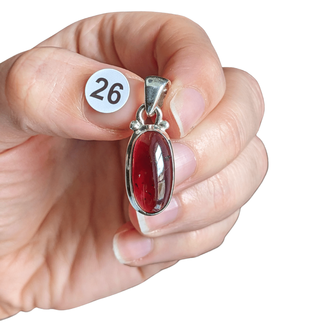 pierre grenat en pendentif argent