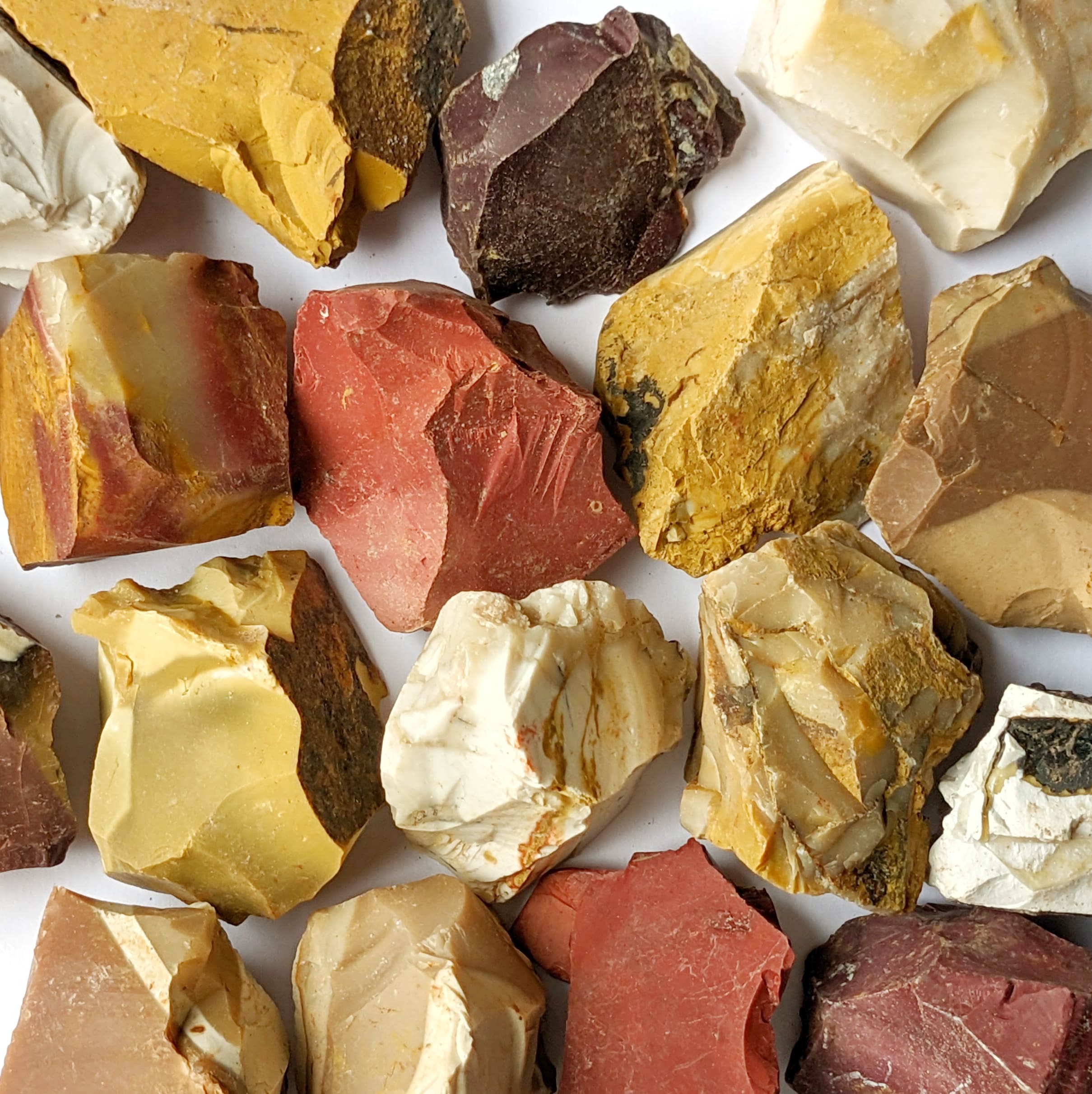 jaspe mokaite pierre brute