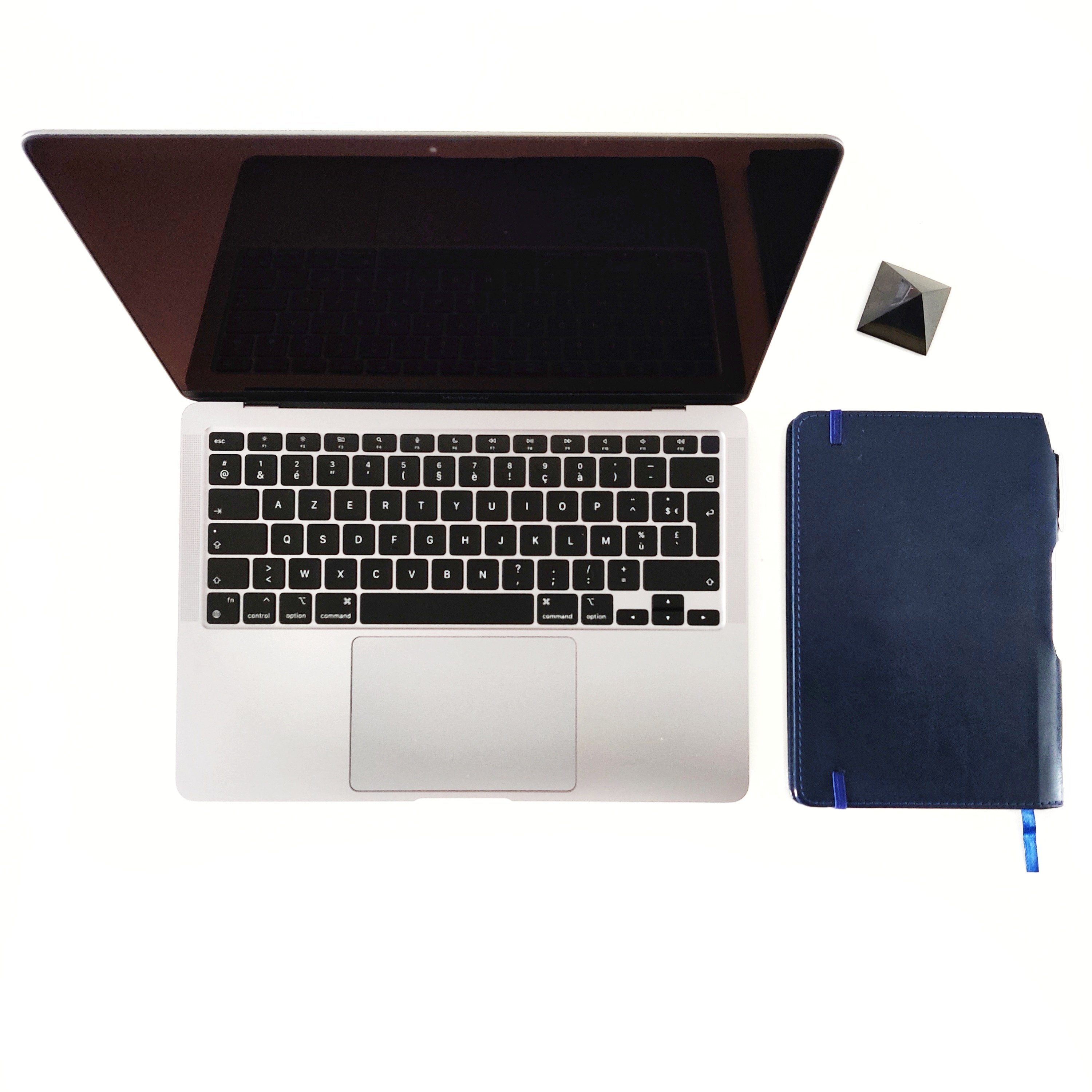 Pyramide shungite ondes