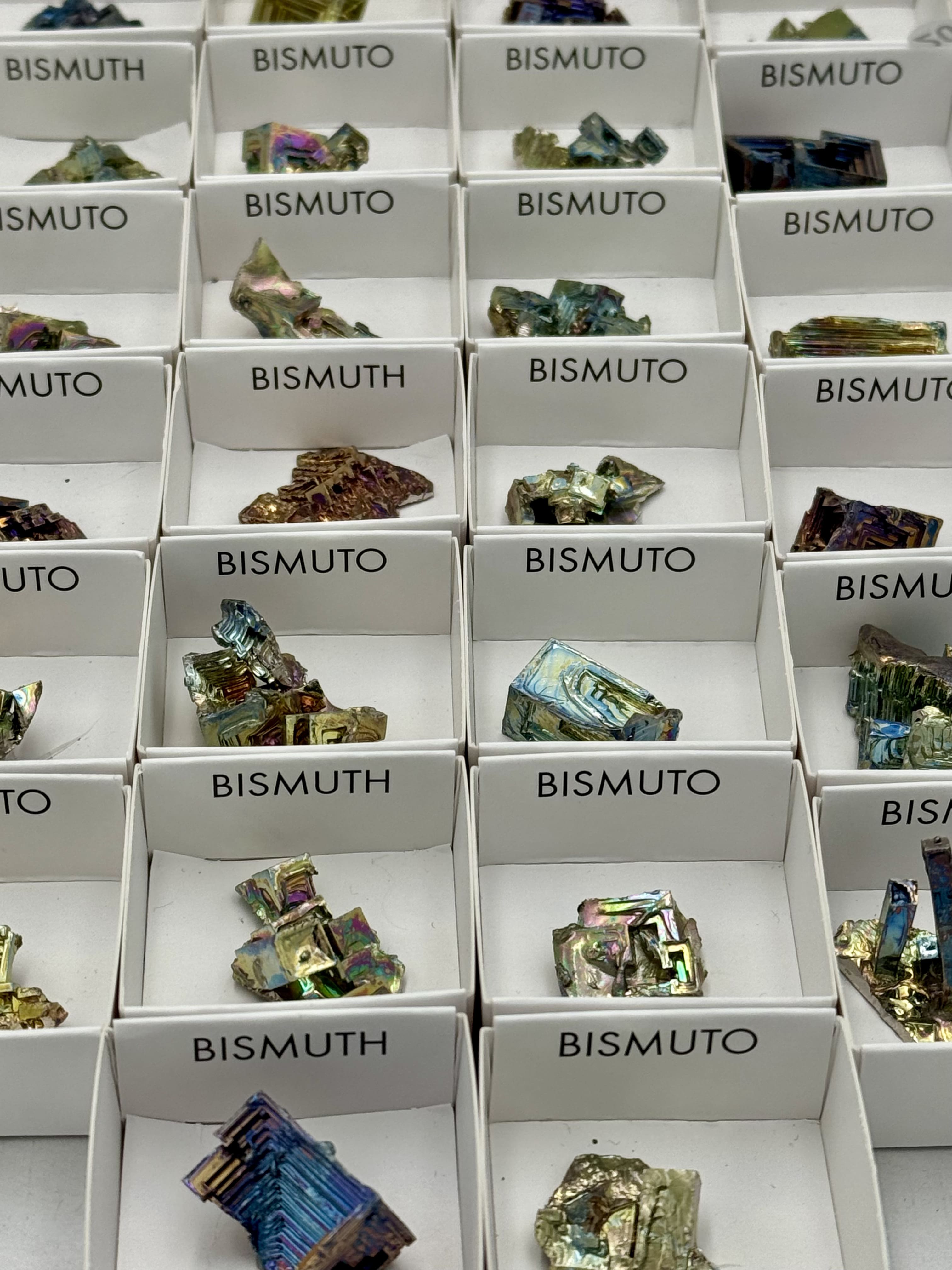 Bismuth Lot Zoom
