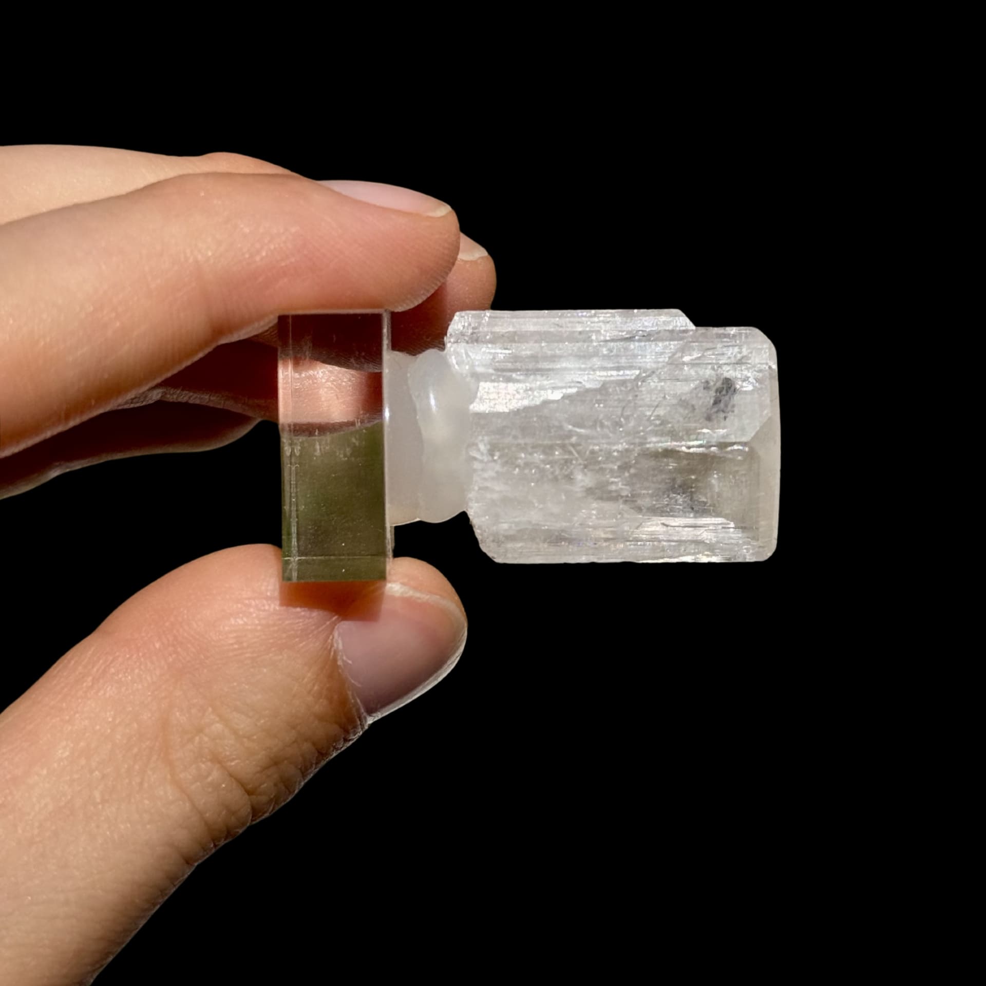 Danburite blanche rosée - San Luis Potosí (Mexique)