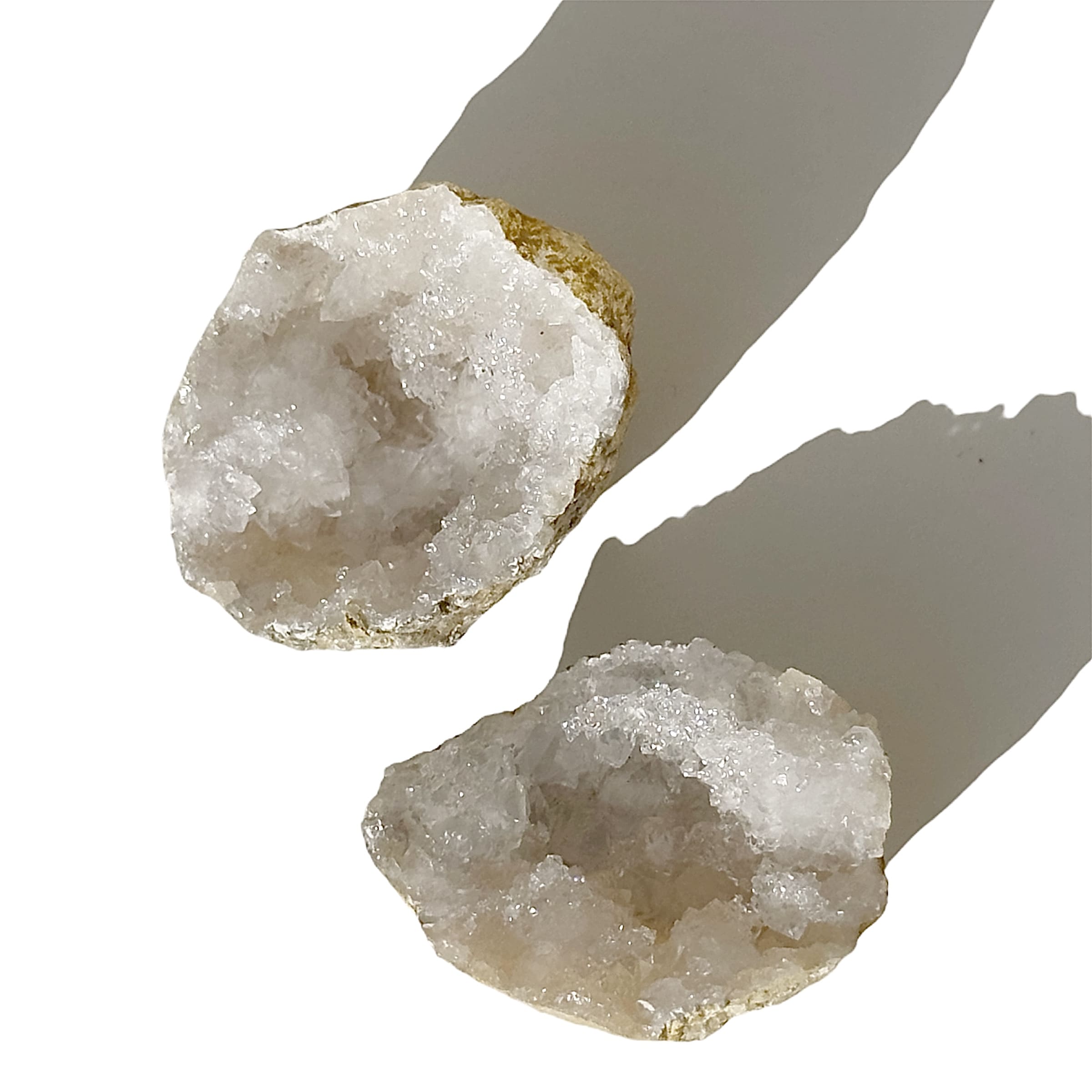 La Géode de Quartz de 7 à 10 cm pour  une pièce naturelle.