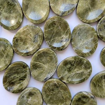 Pierre de pouce vesuvianite