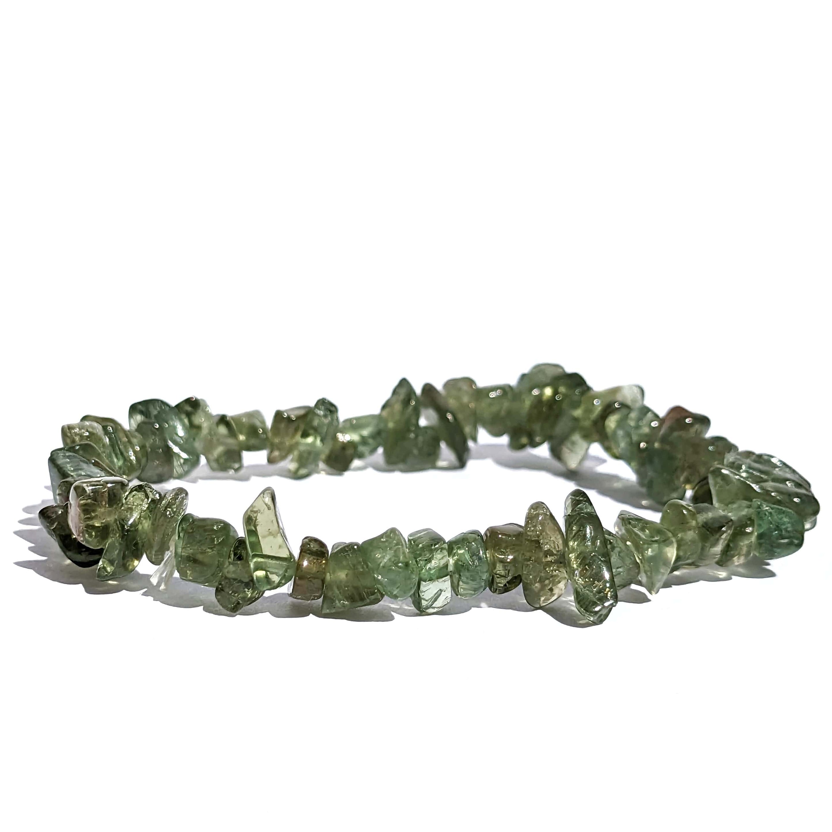 Bijoux et pierres en apatite verte