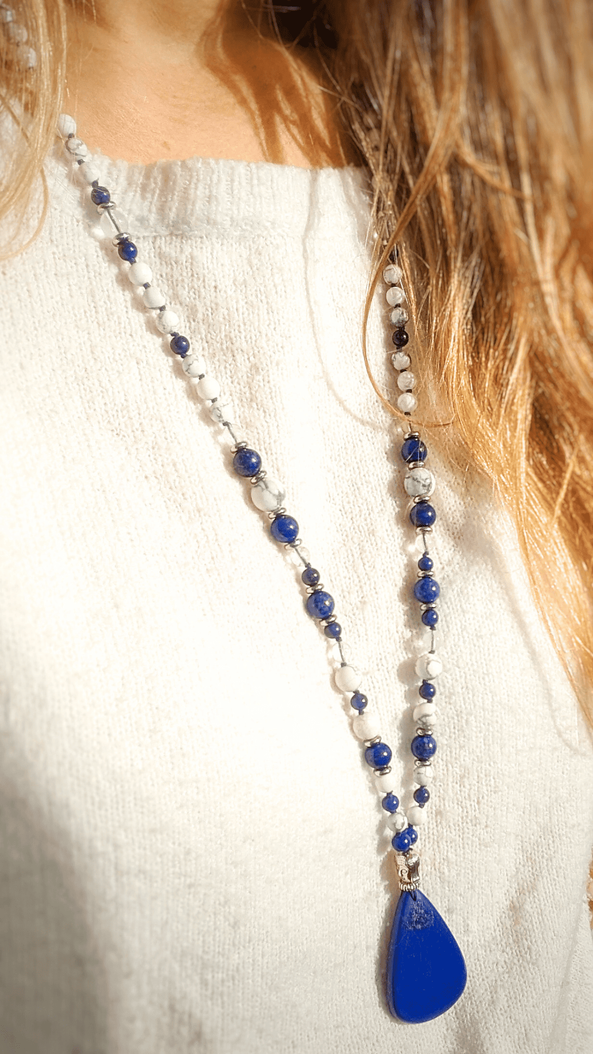 Collier mala "Je vois" - Lapis-lazuli, Howlite, Cristal de roche