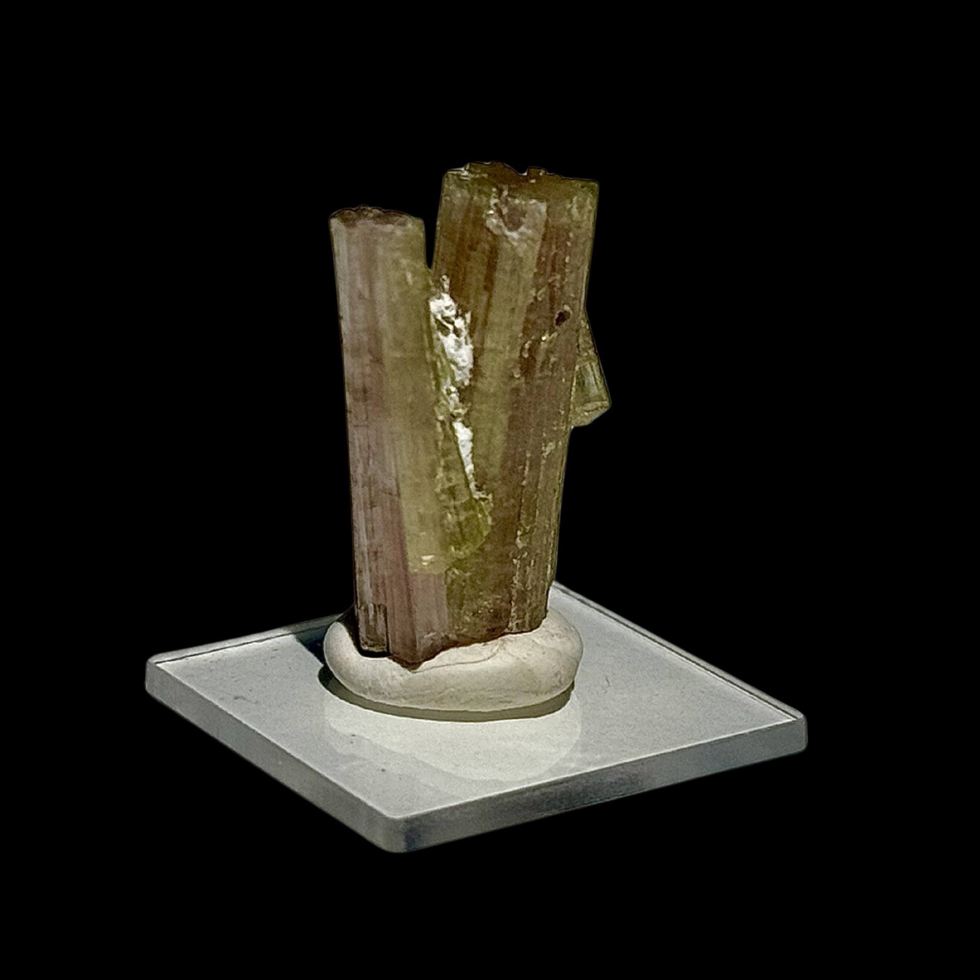 Tourmaline Bicolore — Mine de Chhappu, Pakistan