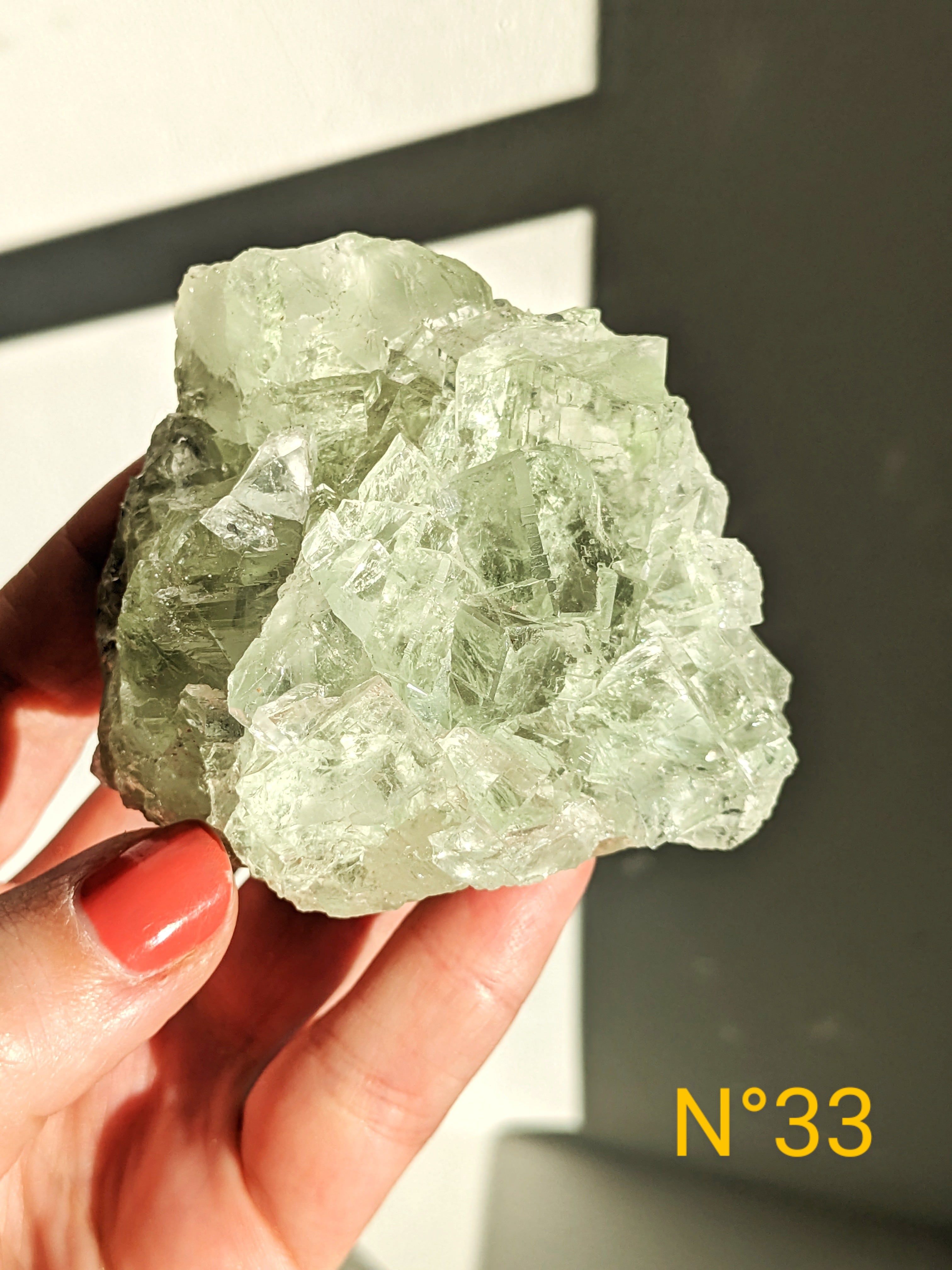 pierre brute fluorine verte de qualité