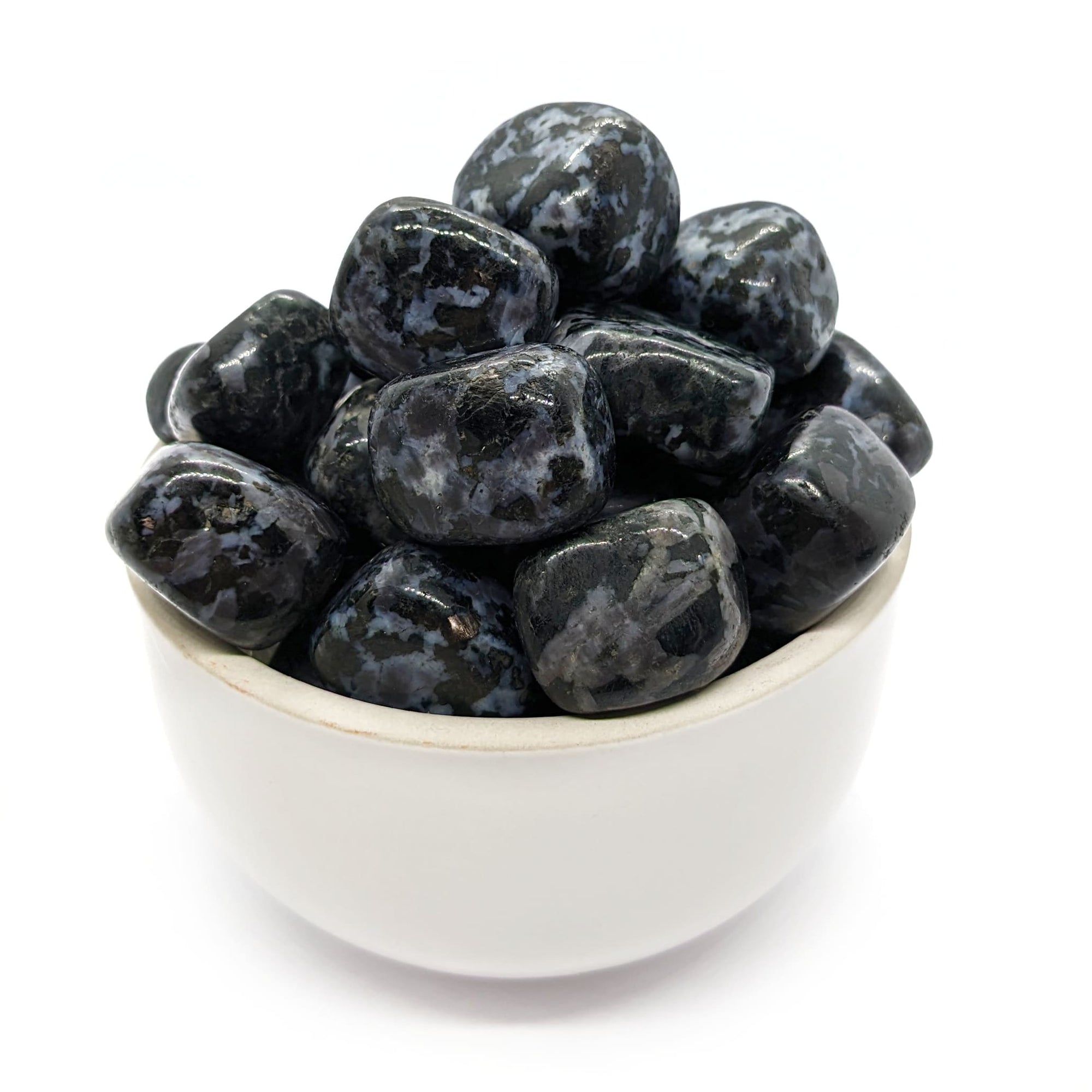 Bijoux et pierres en gabbro