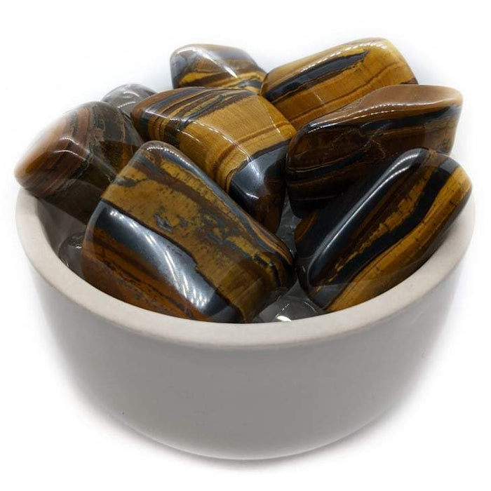 Bijoux et pierres en oeil de tigre