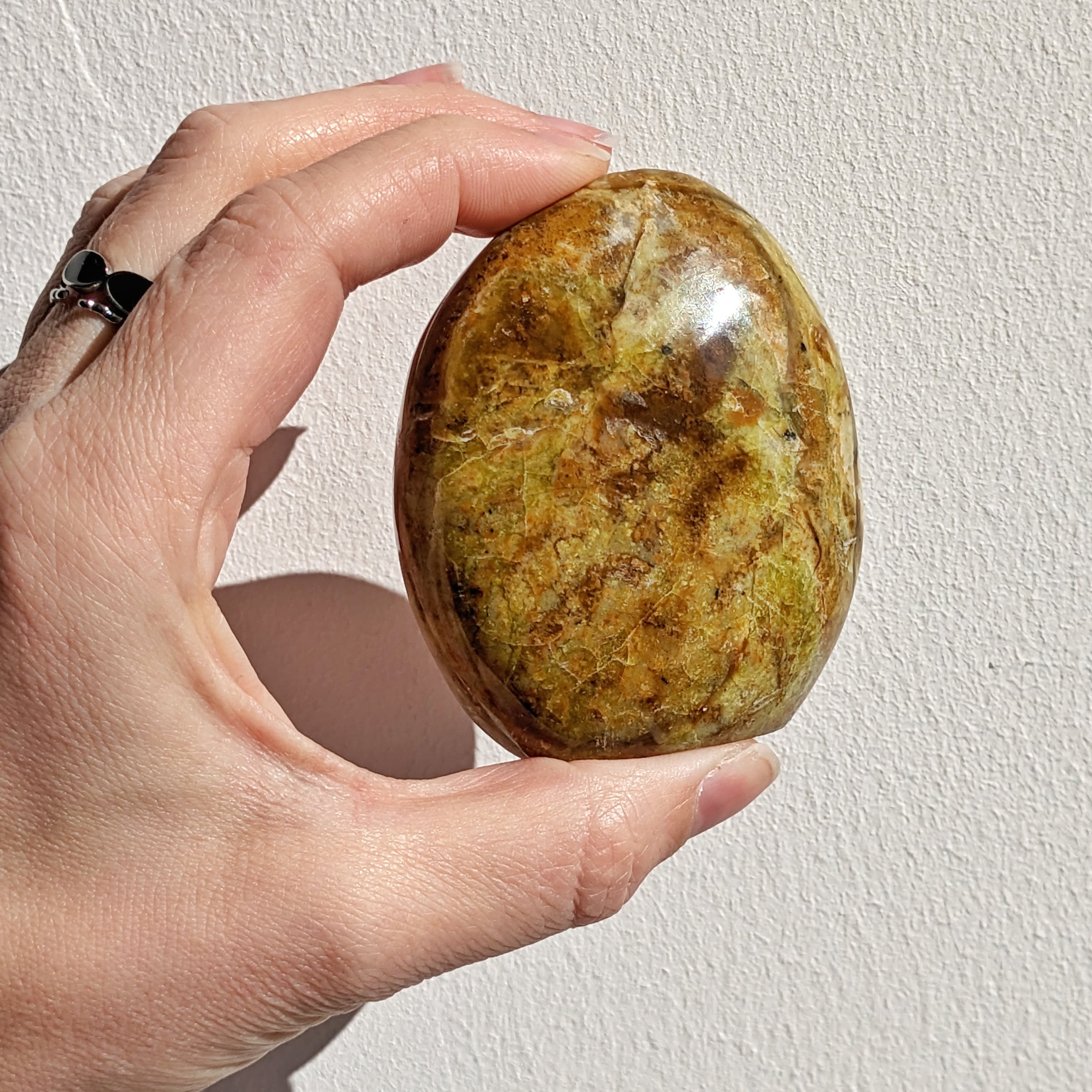 pierre opale verte petite forme libre